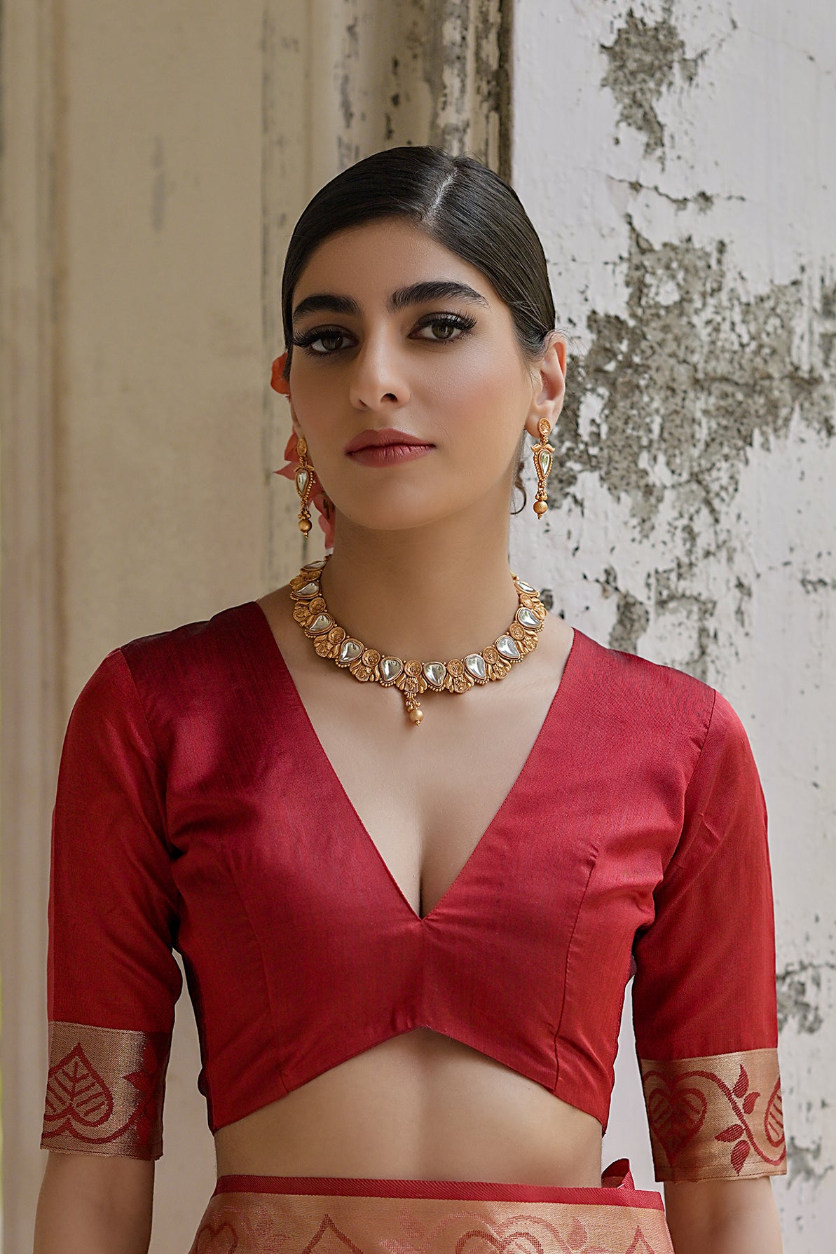 Orange Raw Silk Saree with Ikkat Design and Contrast Pallu