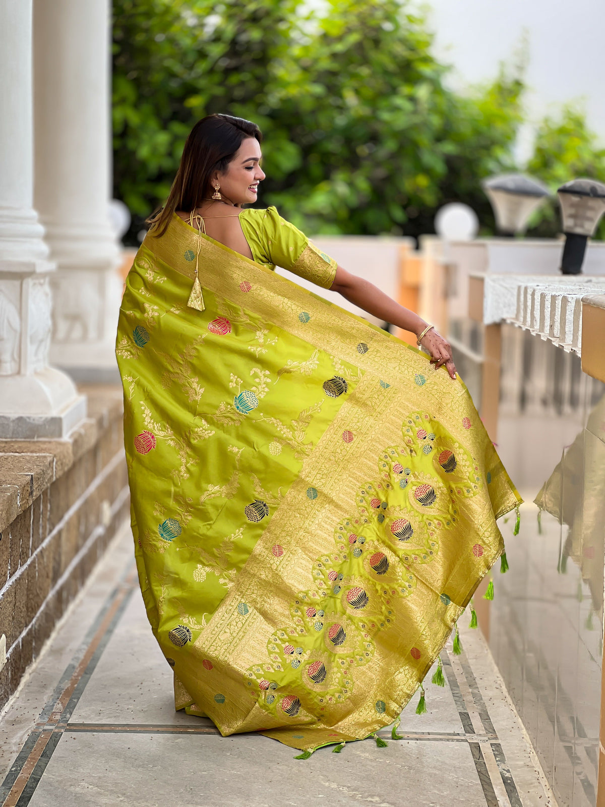 Parrot Green Beautiful Banarasi Silk Woven Meenakari Designer Graceful Ethnic Saree