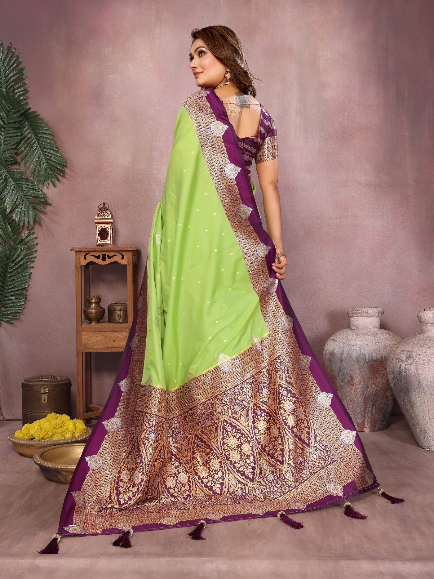 Parrot Green Silk Sarees Saree With Traditional Weaving