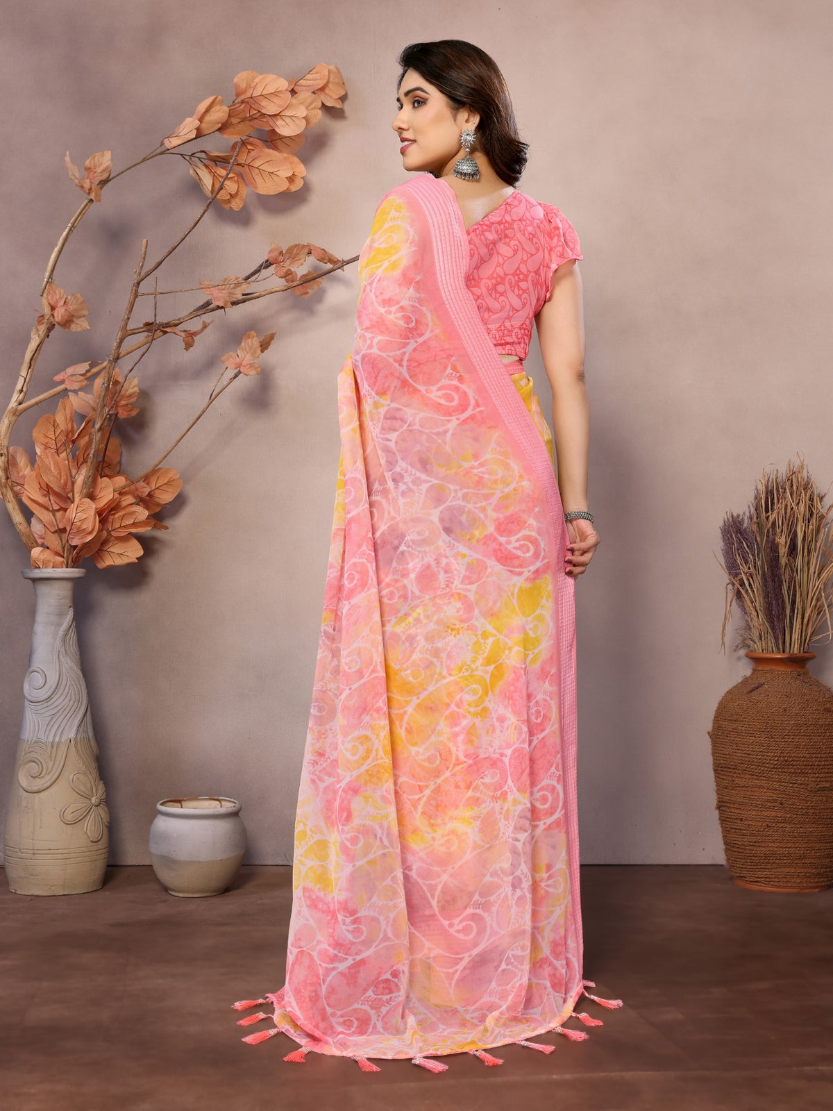 Peach Weightless Patta Saree With Printed