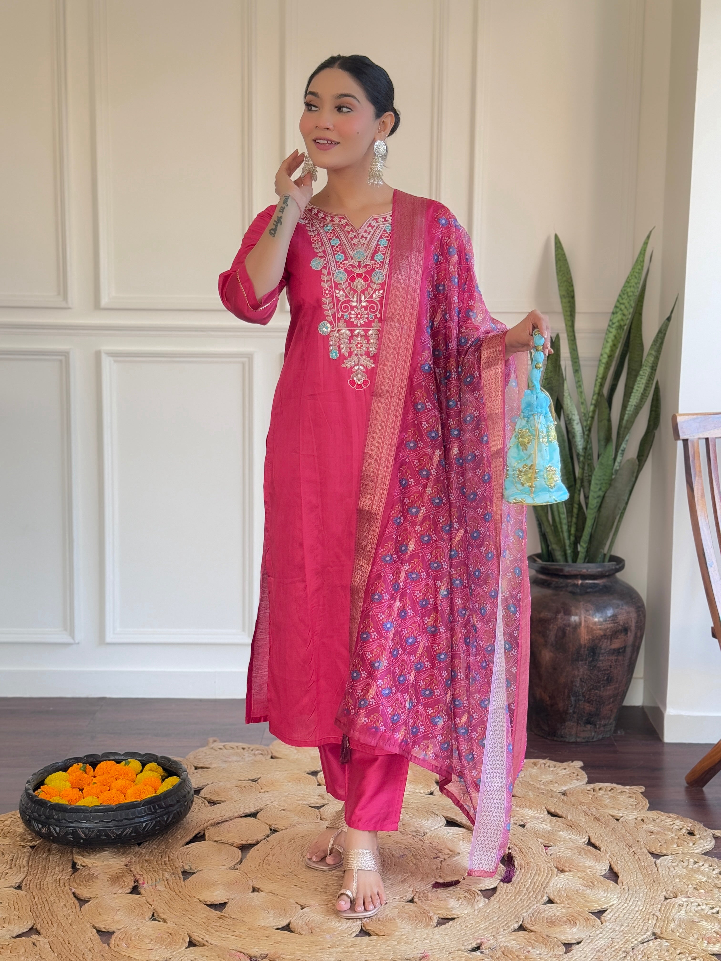 Pink Chanderi Kurta Pant With Heavy Thread Embroidery