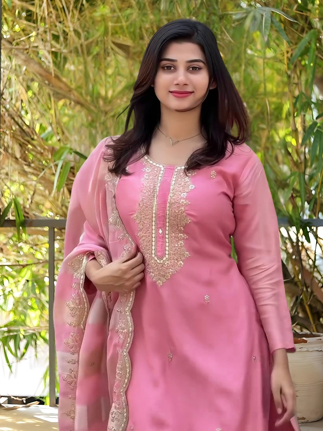 Pink Cotton Blend Elegant Kurta Pant Set With Embroidery Work