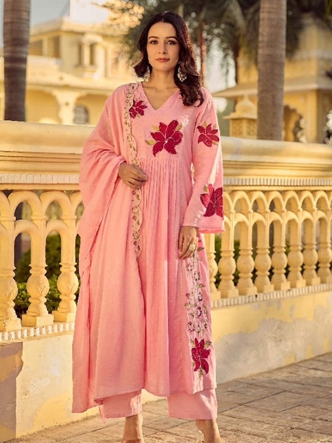 Pink Cotton Butti Kurta Pant Set With Heavy Thread Embroidery Work