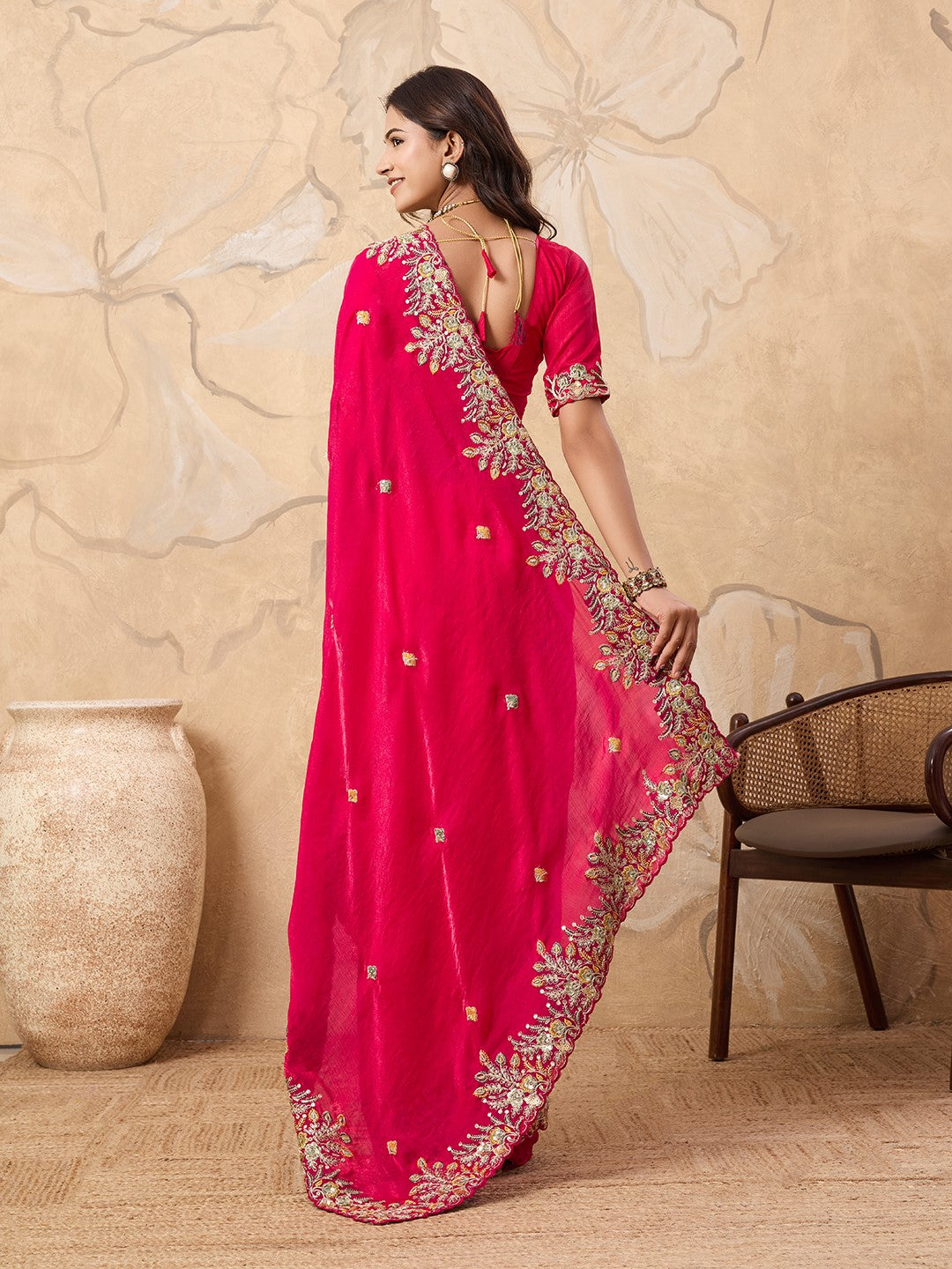 Pink Fendy Chiffon Saree With Traditional Embroidery
