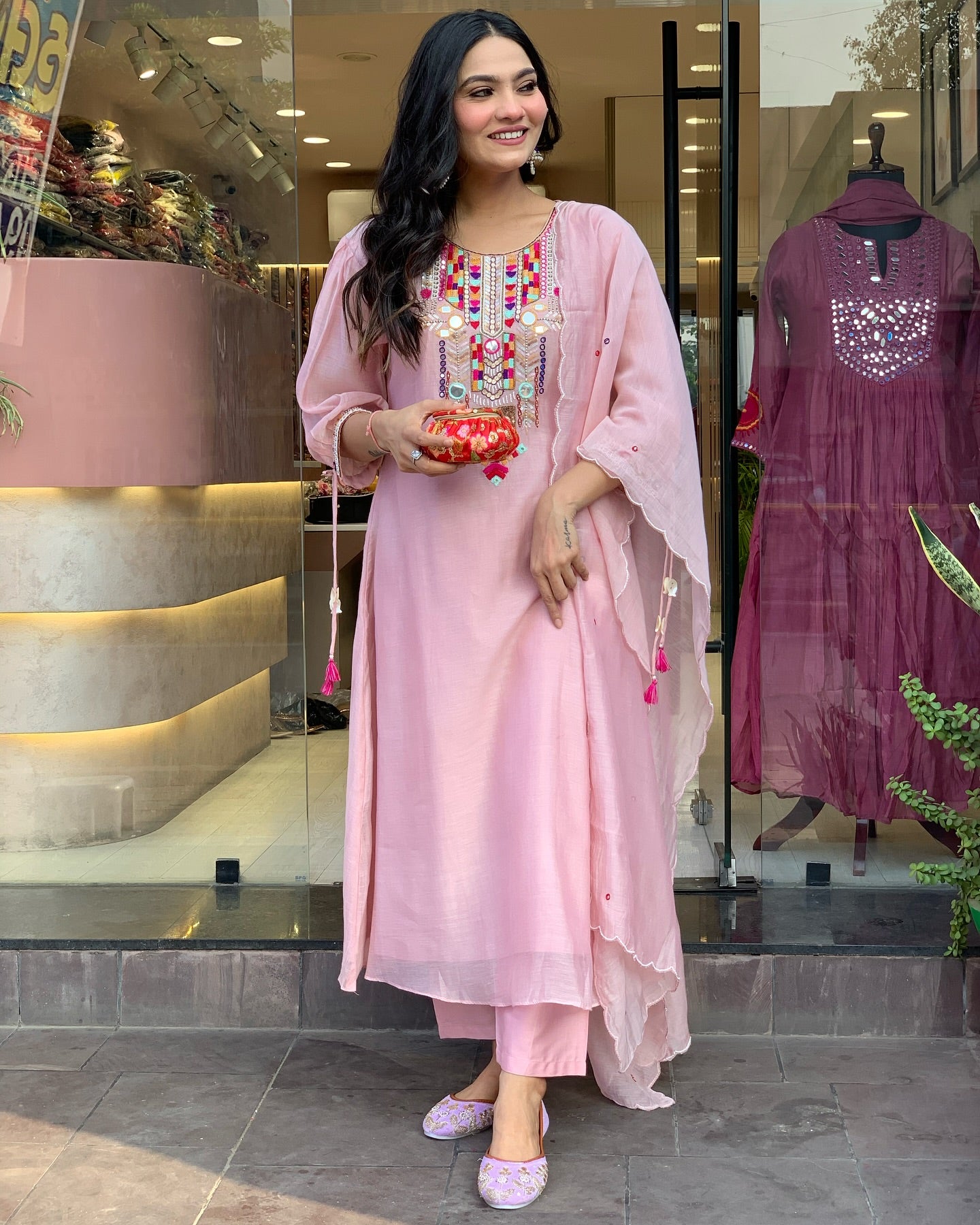 Pink Kurta Pant Set With Heavy Thread Embroidery Work