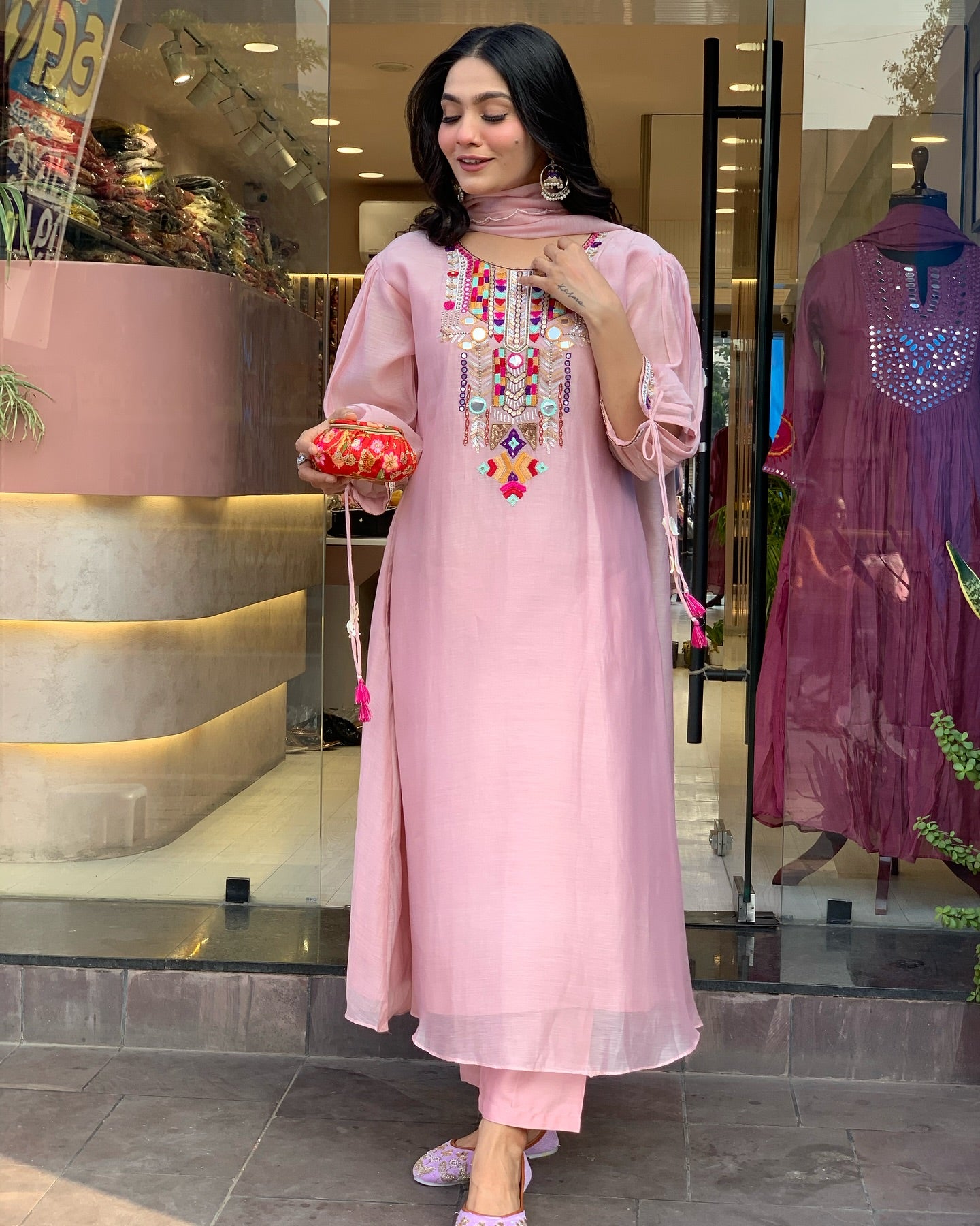 Pink Kurta Pant Set With Heavy Thread Embroidery Work