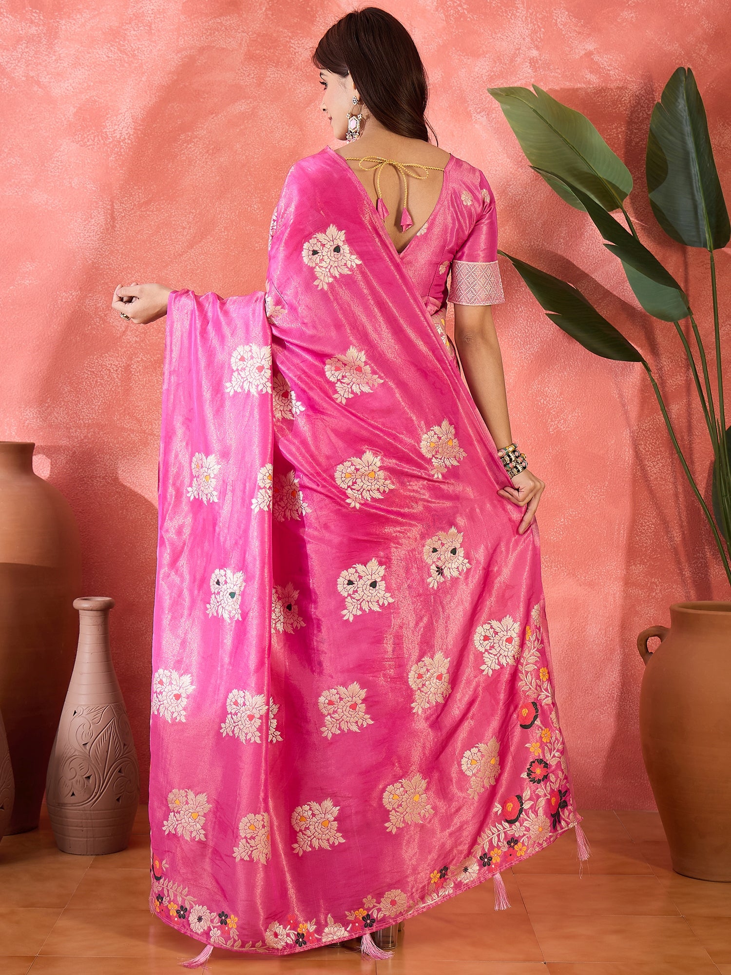 Pink Shimmer Silk Woven Jacquard Designer Traditional Partywear Saree