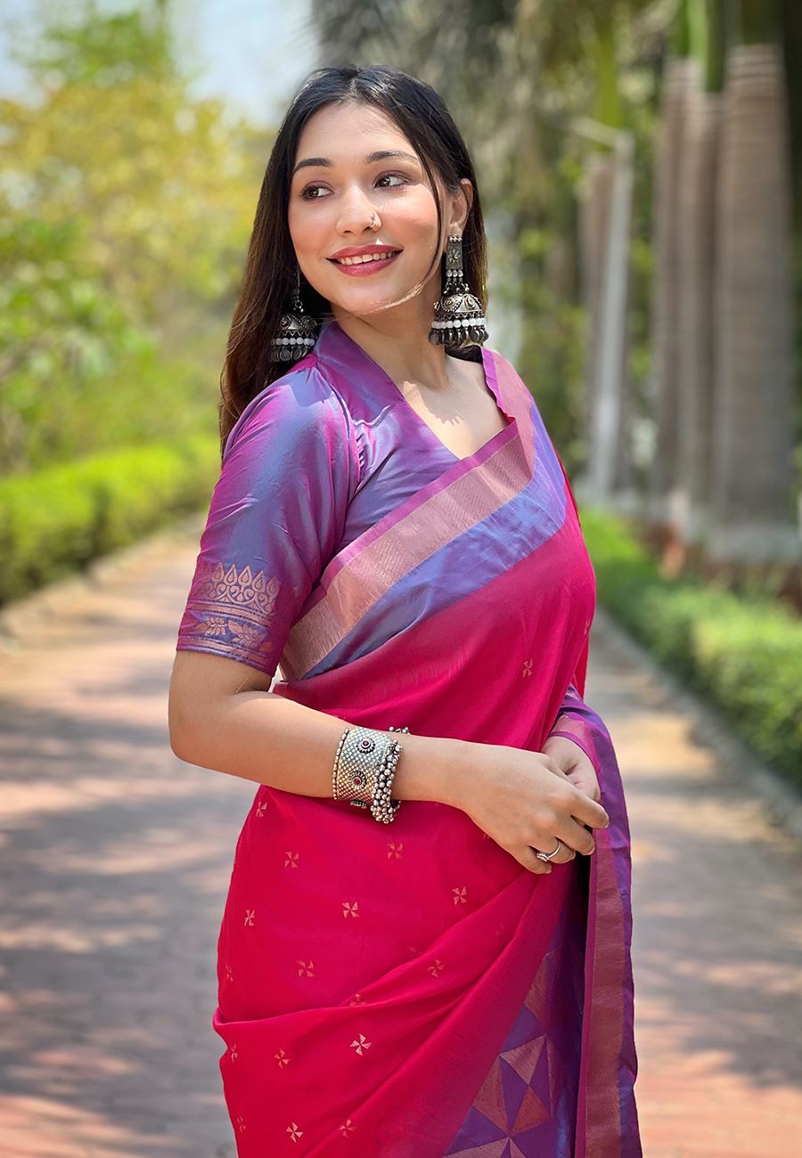 Pink Silk Blend Saree With Floral Border Zari Woven Work