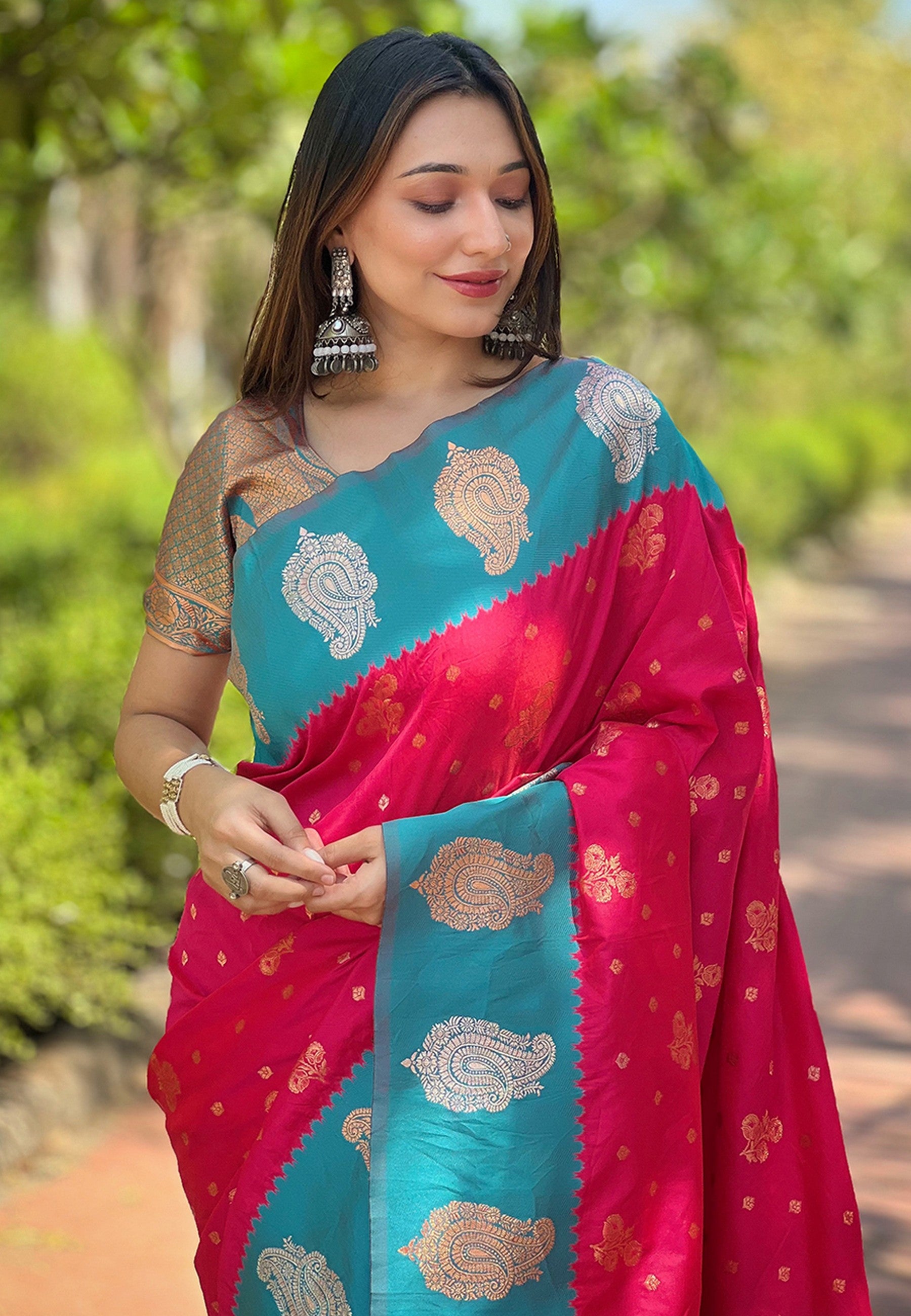 Pink Soft Silk Heavy Woven Jari Designer Saree