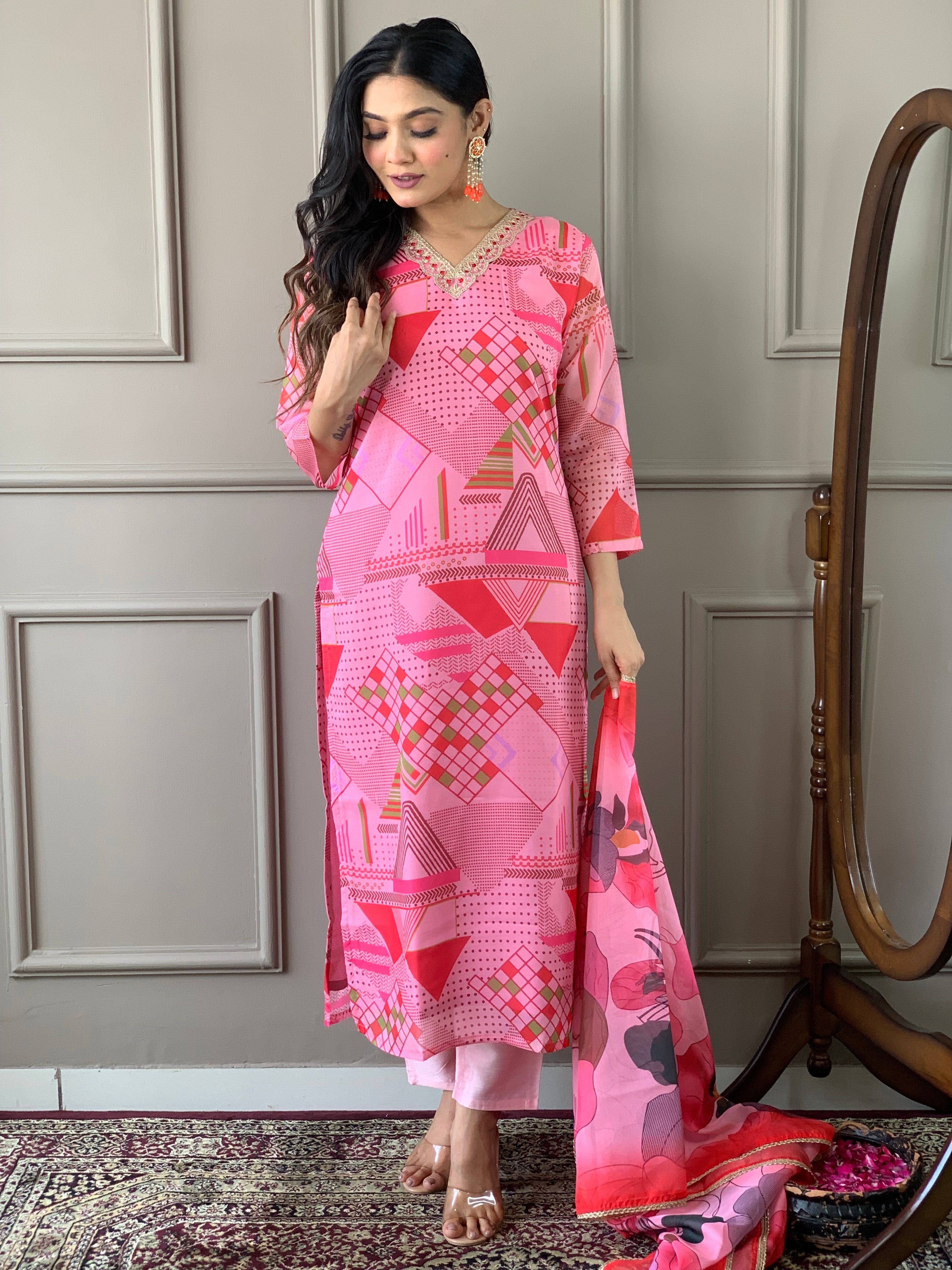 Pink Viscose Chanderi Kurta Pant Set with Printed With Thread Embroidery Work on Neck