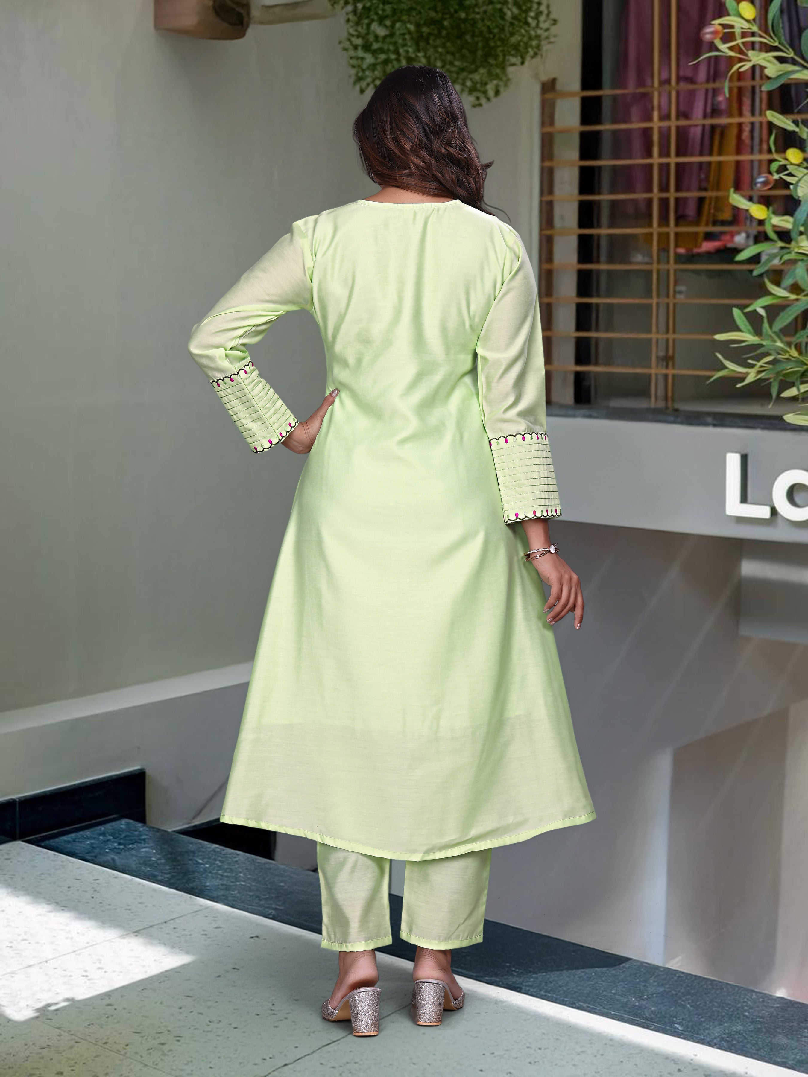 Pista Green Chanderi Silk Kurta Pant Set With Heavy Thread Embroidery Work