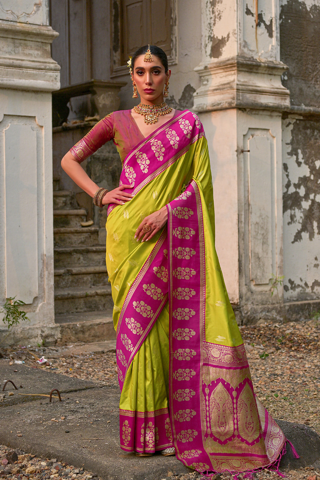 Pista Kanchi Silk Saree with Leaf Design and Contrast Pallu