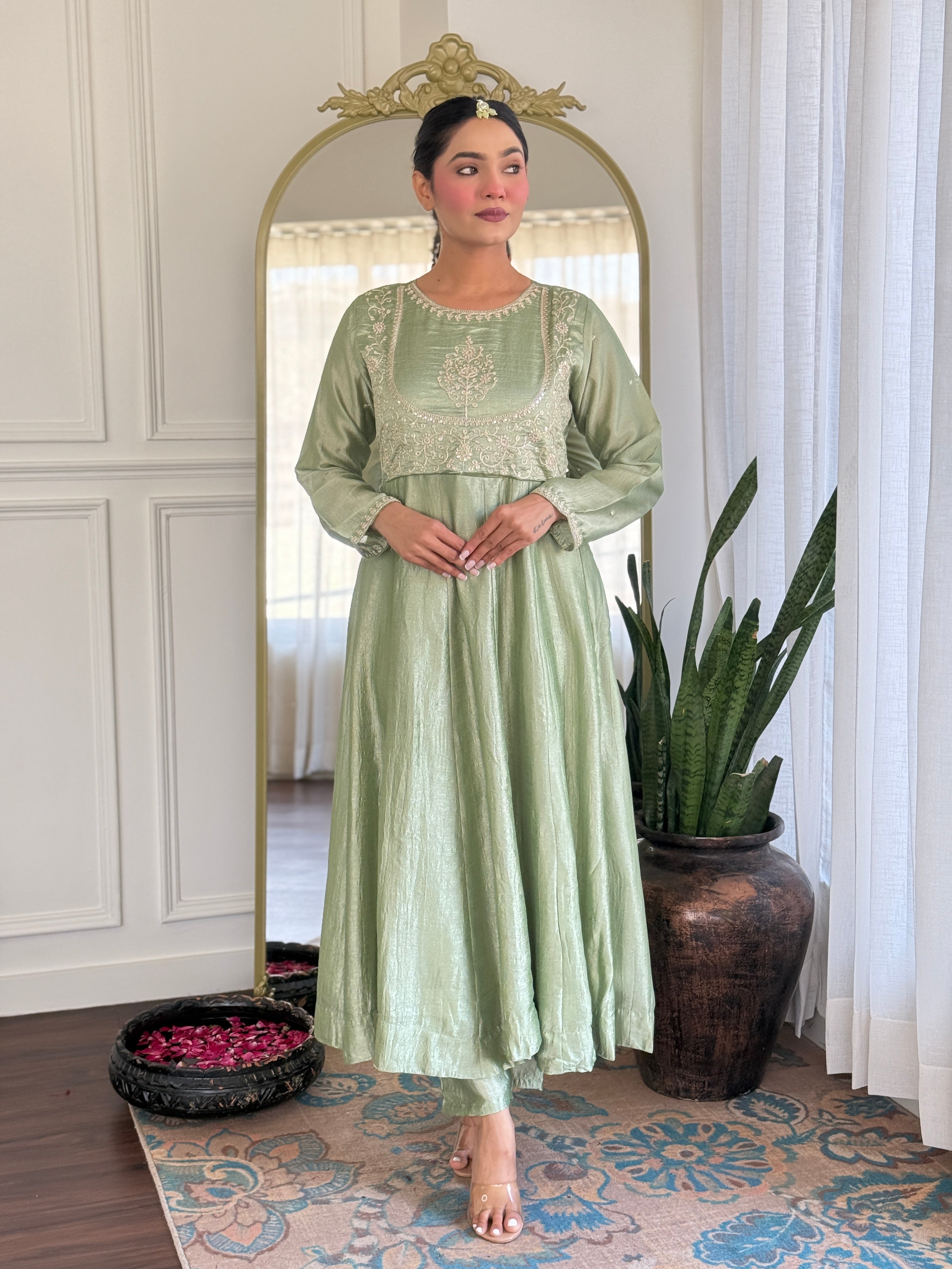 Pista Kurta Pant Set With Heavy Thread Embroidery Sequins Work