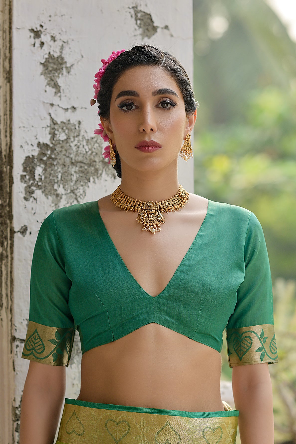 Pista Raw Silk Saree with Ikkat Design and Contrast Pallu