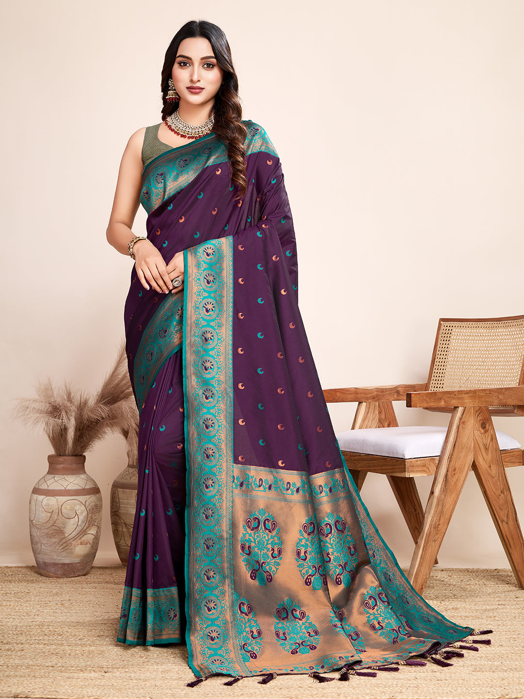 Purple Heavy Woven Designer Jacquard Silk Saree For Traditonal Looks