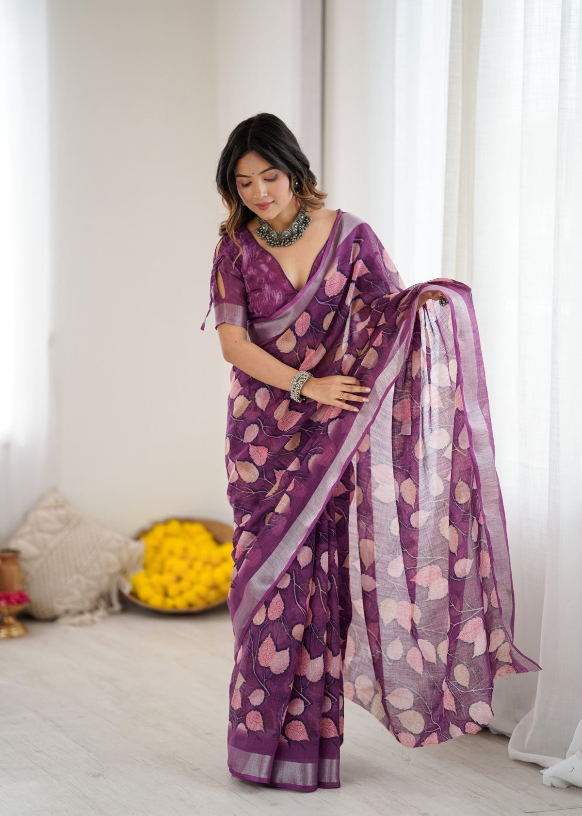 Purple Linen Patta Saree With Printed Design