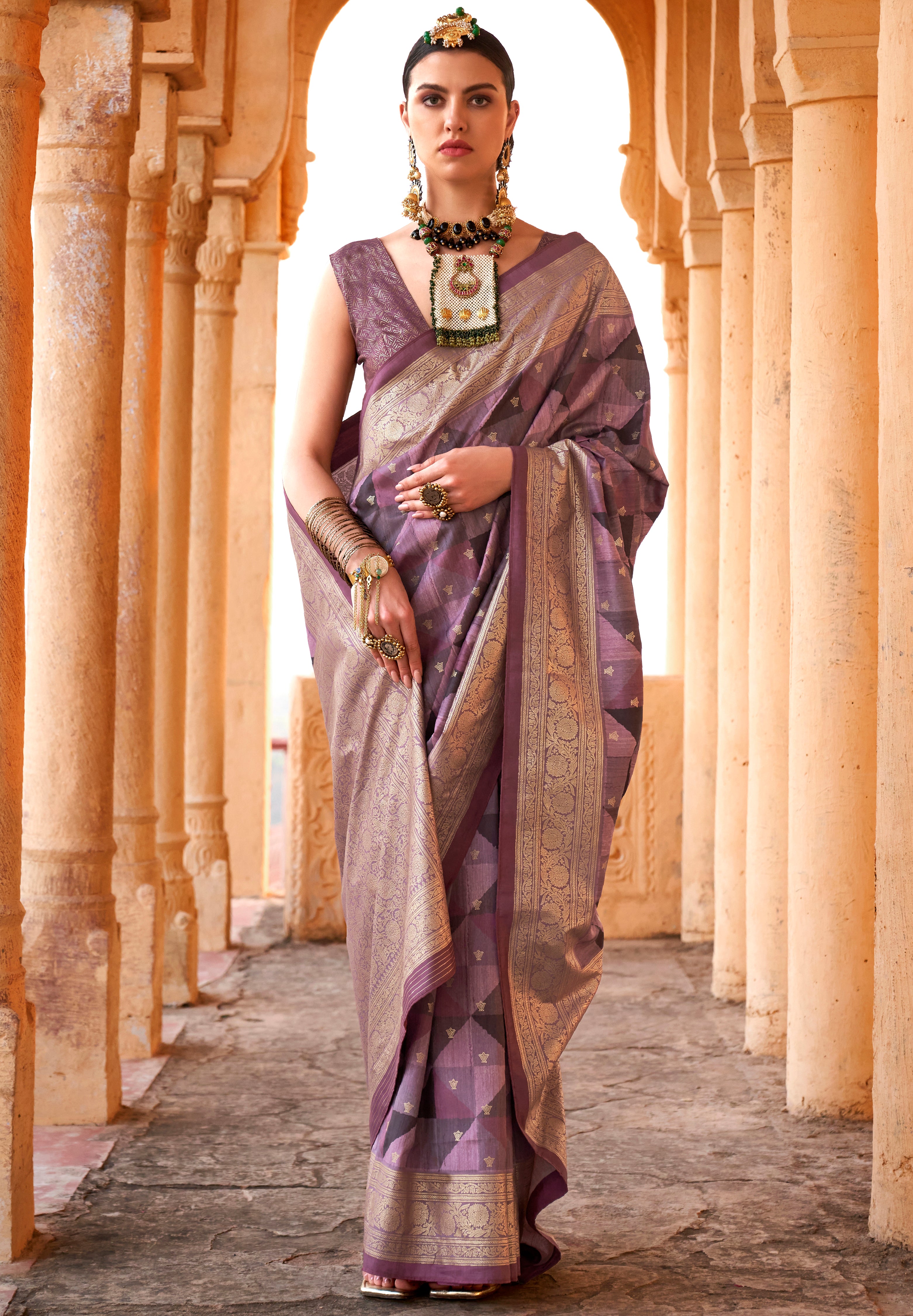 Purple Saree With  Jacquard Woven Work