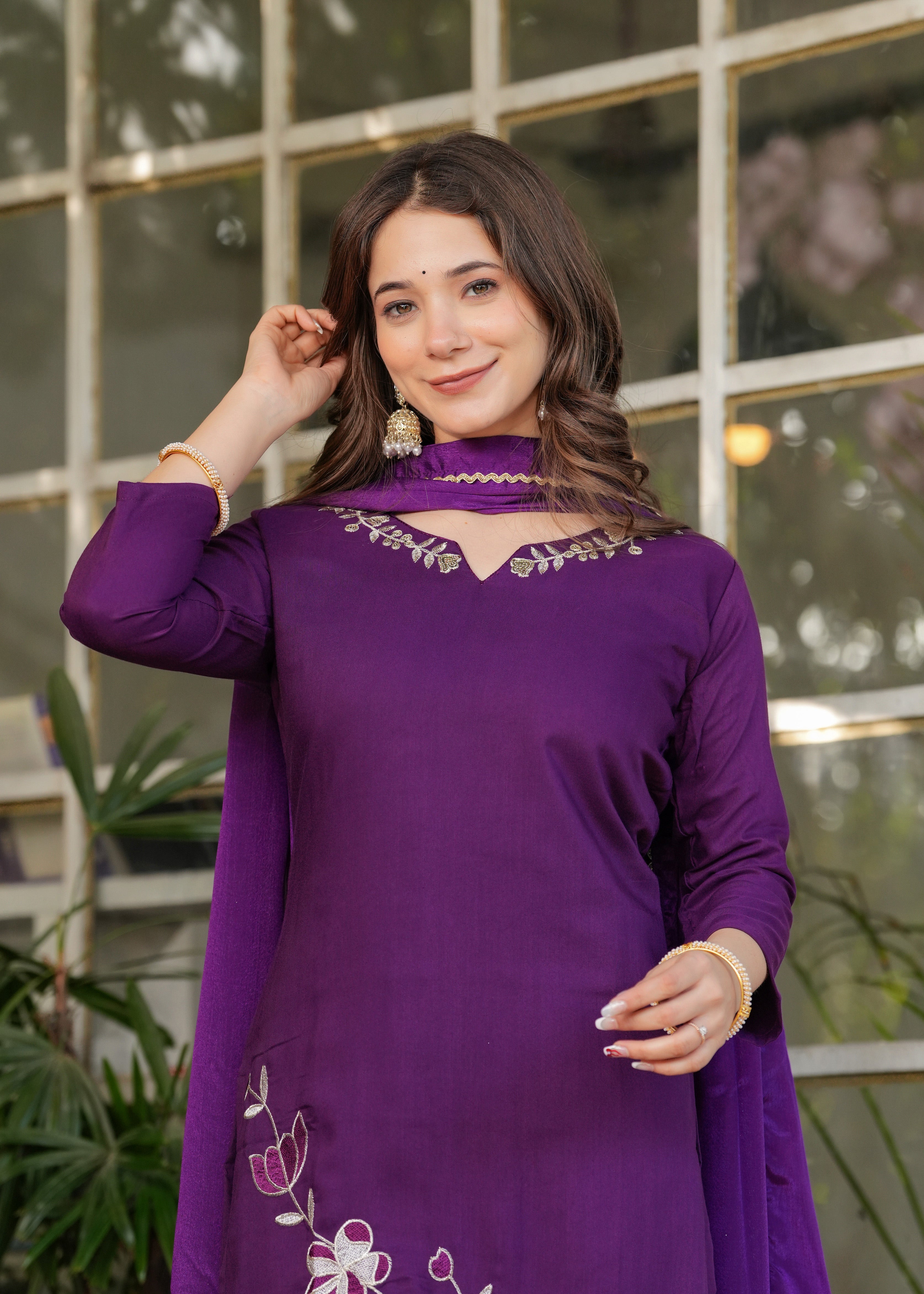 Purple Viscose Rayon Elegant Kurta Pant Set With Thread Work