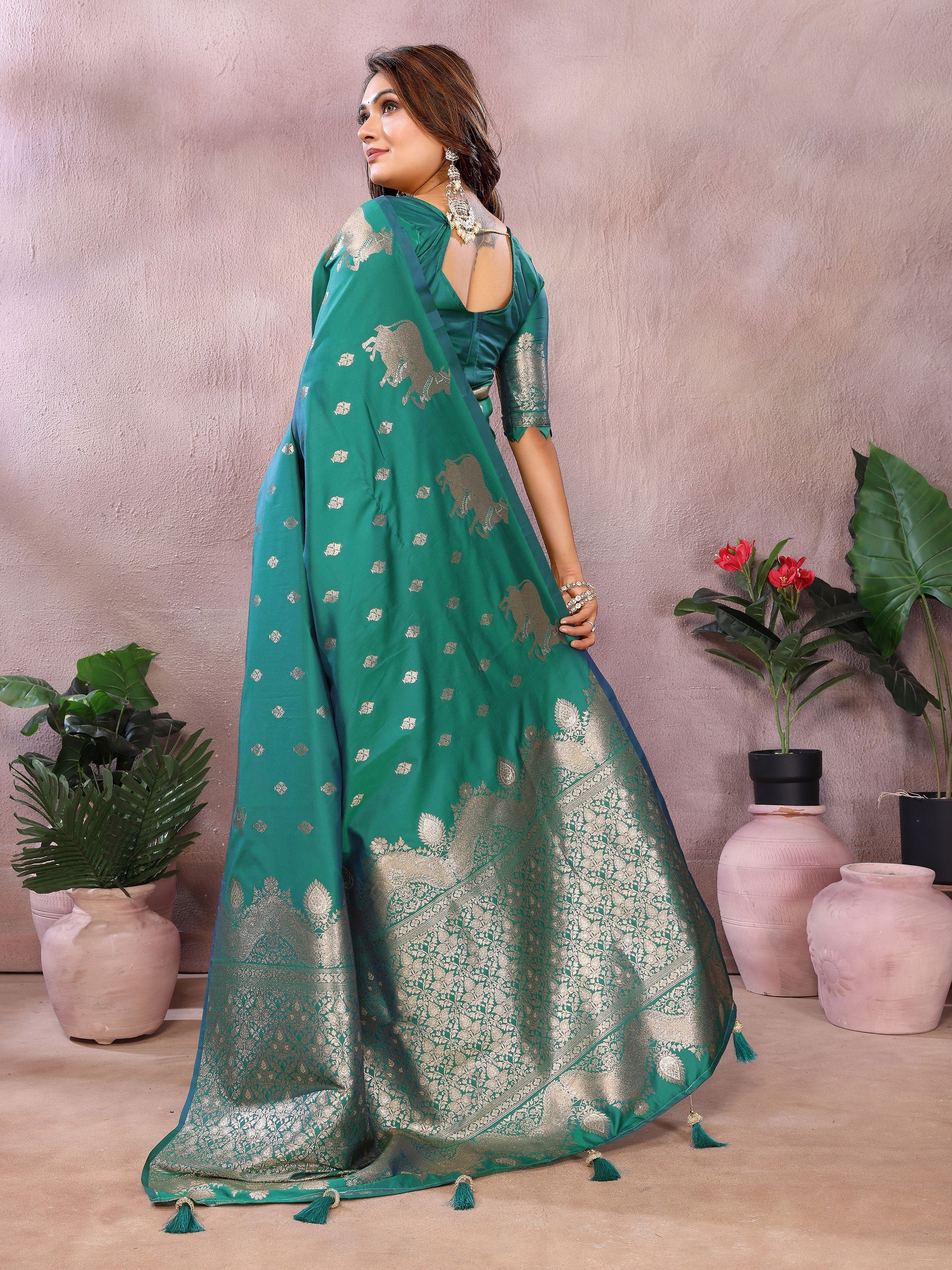 Rama Banarasi Silk Jacquard Weaving Designer Ceremonial Saree