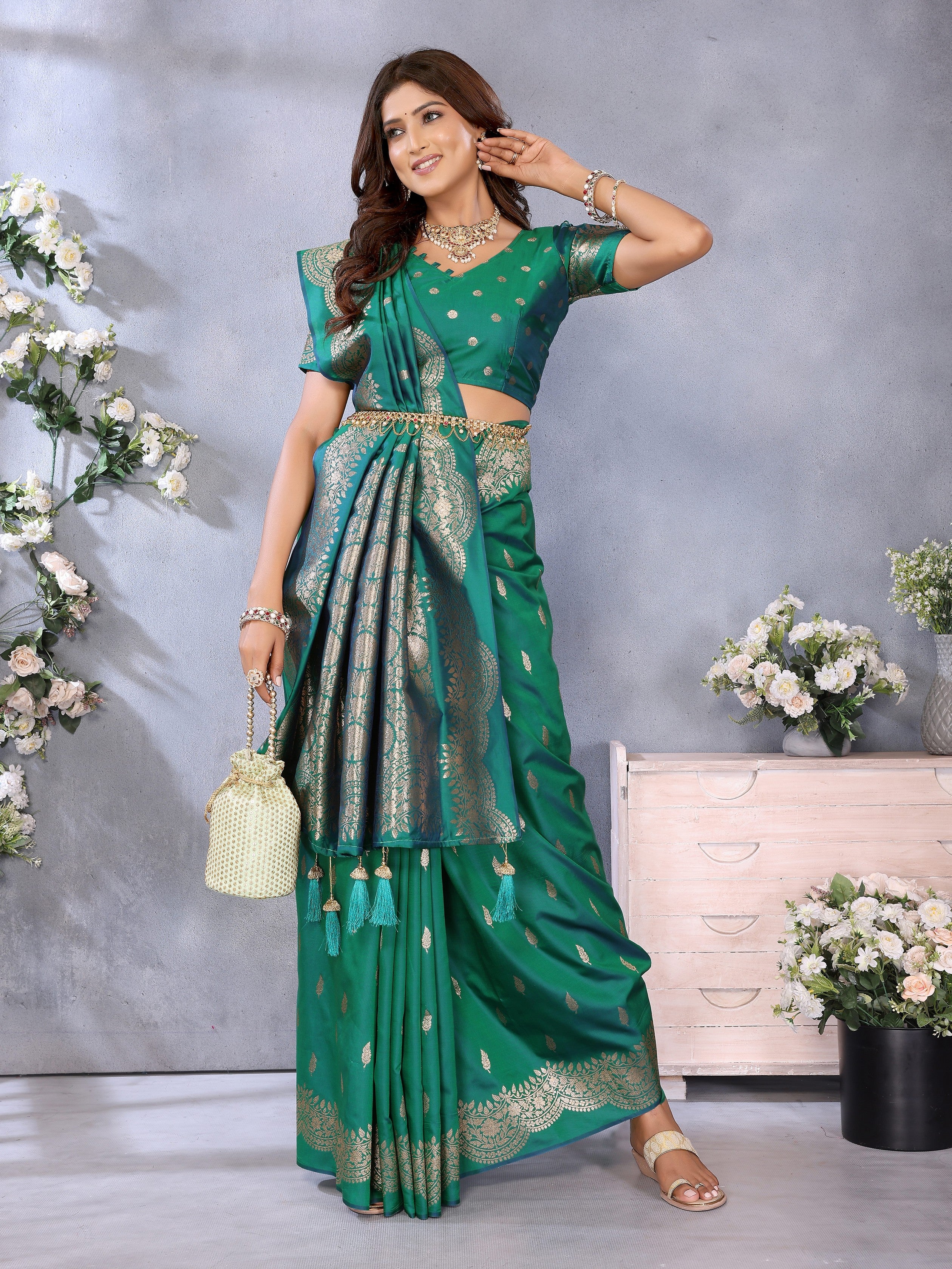 Rama Banarasi Silk Jacquard Weaving Designer Partywear Traditional Saree