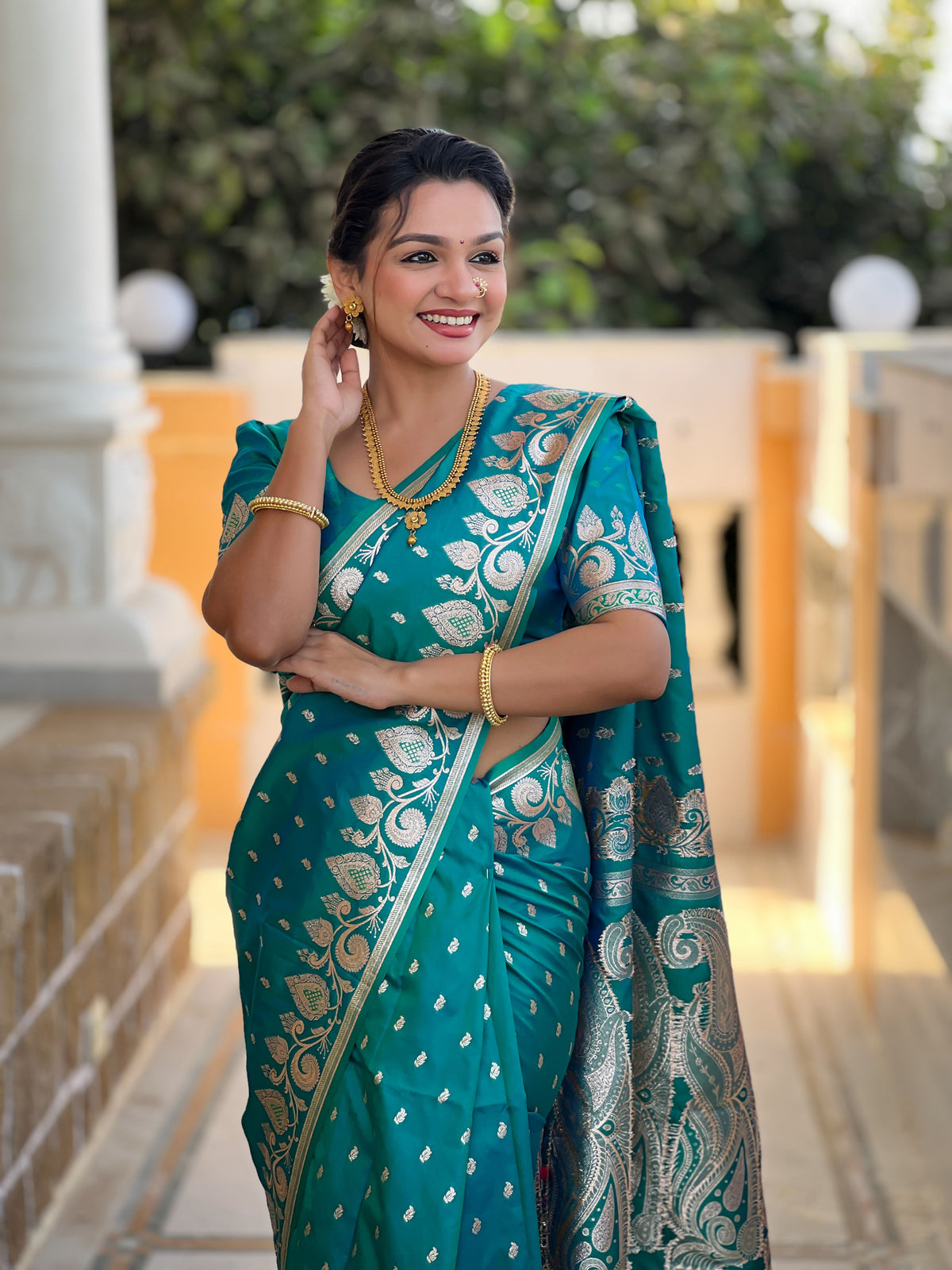 Rama Banarasi Silk Saree With Woven Jacquard Designer Partywear Saree