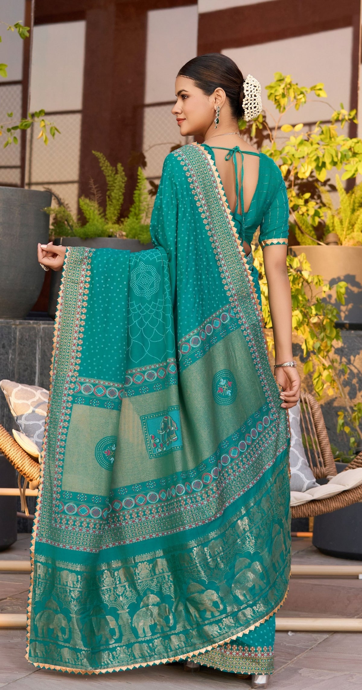 Rama Cotton Silk Woven Designer With Table And Foil Printed Partywear Saree