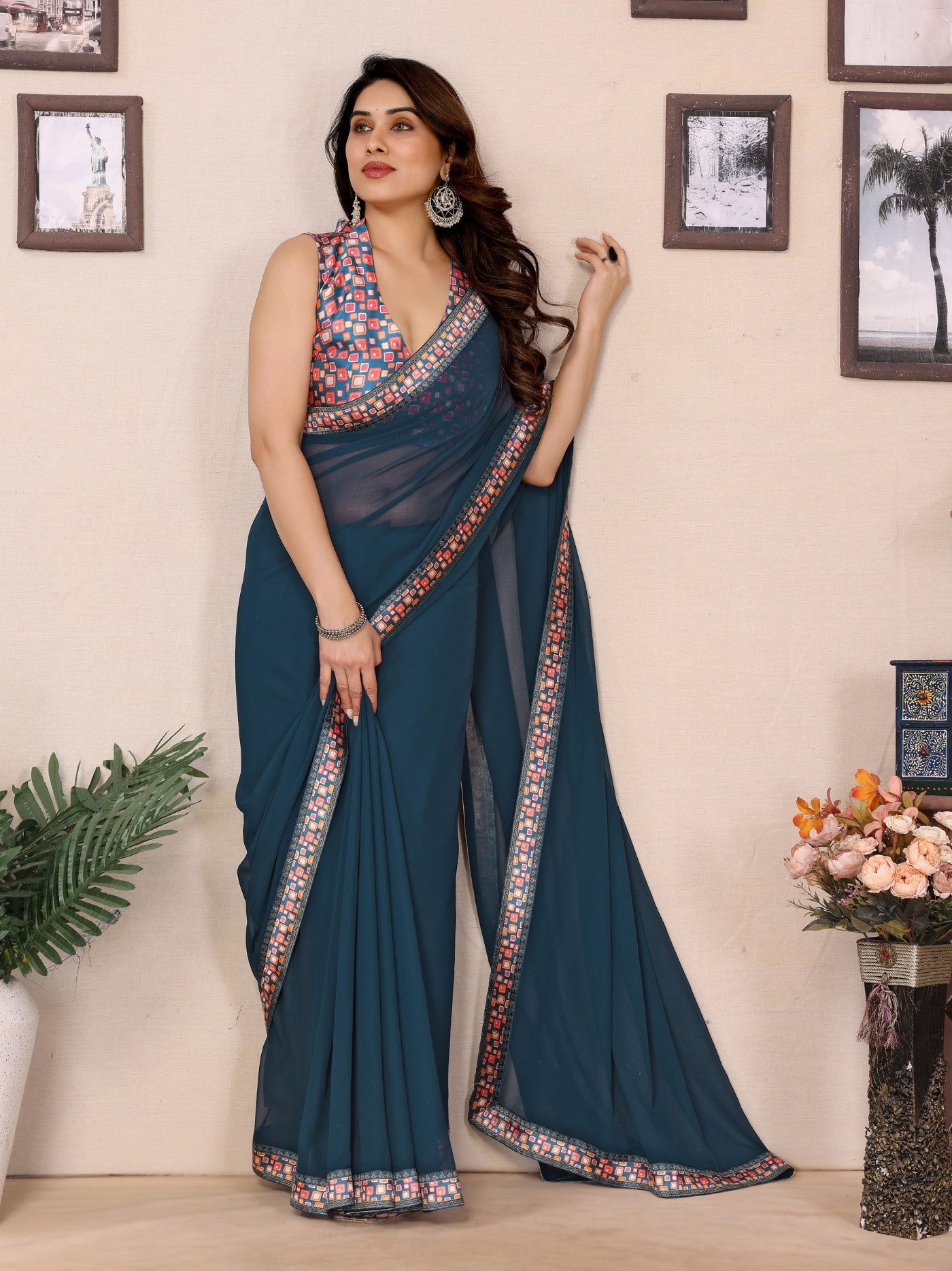 Rama Georgette Saree With Plain Design And Digital Print Blouse