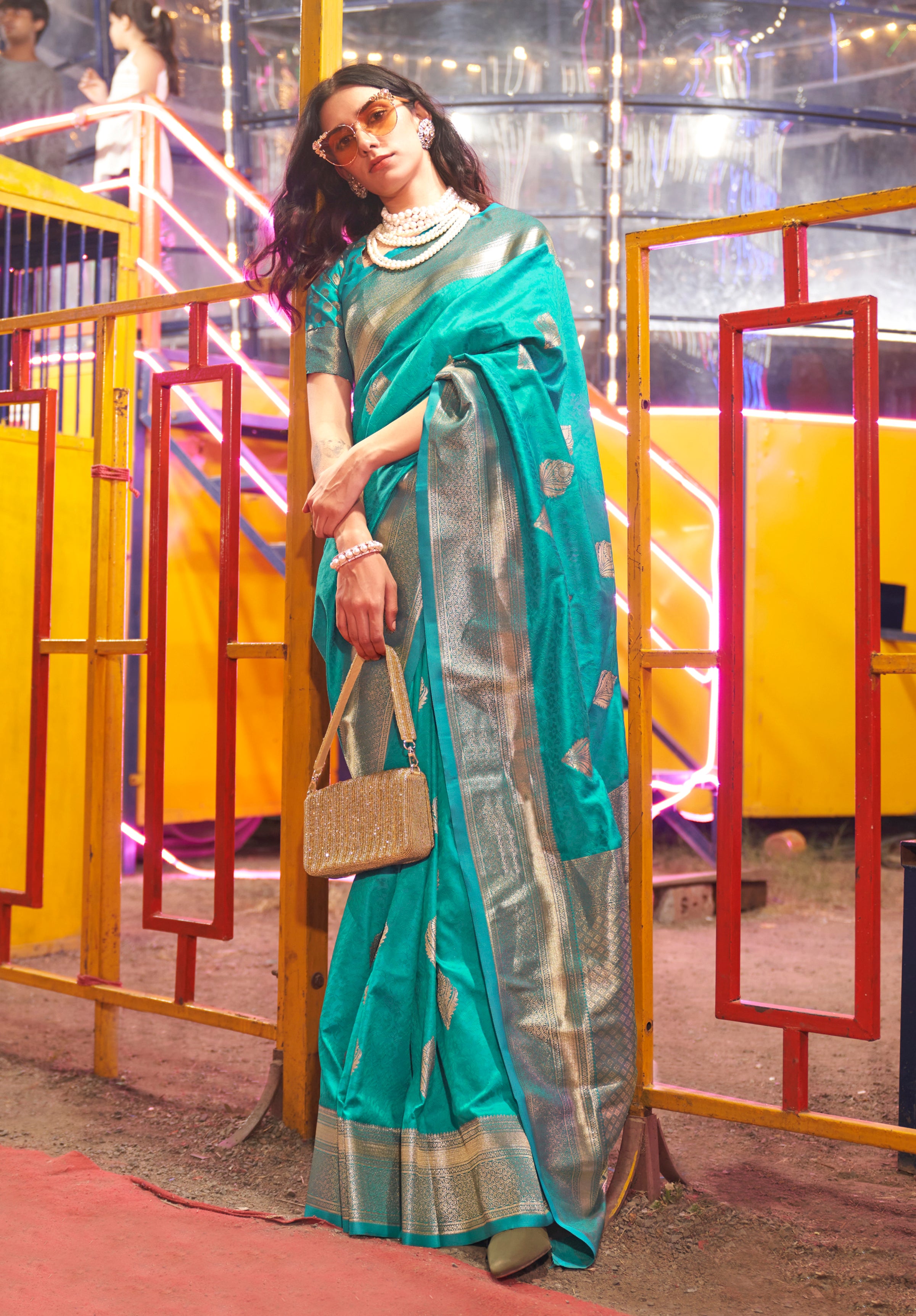 Rama Green  Banarasi Silk Saree With  Jacquard Woven Work