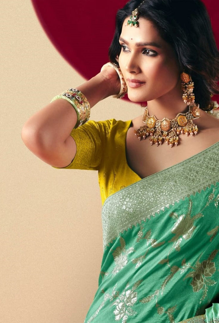 Rama Green Saree With  Jacquard Woven Work