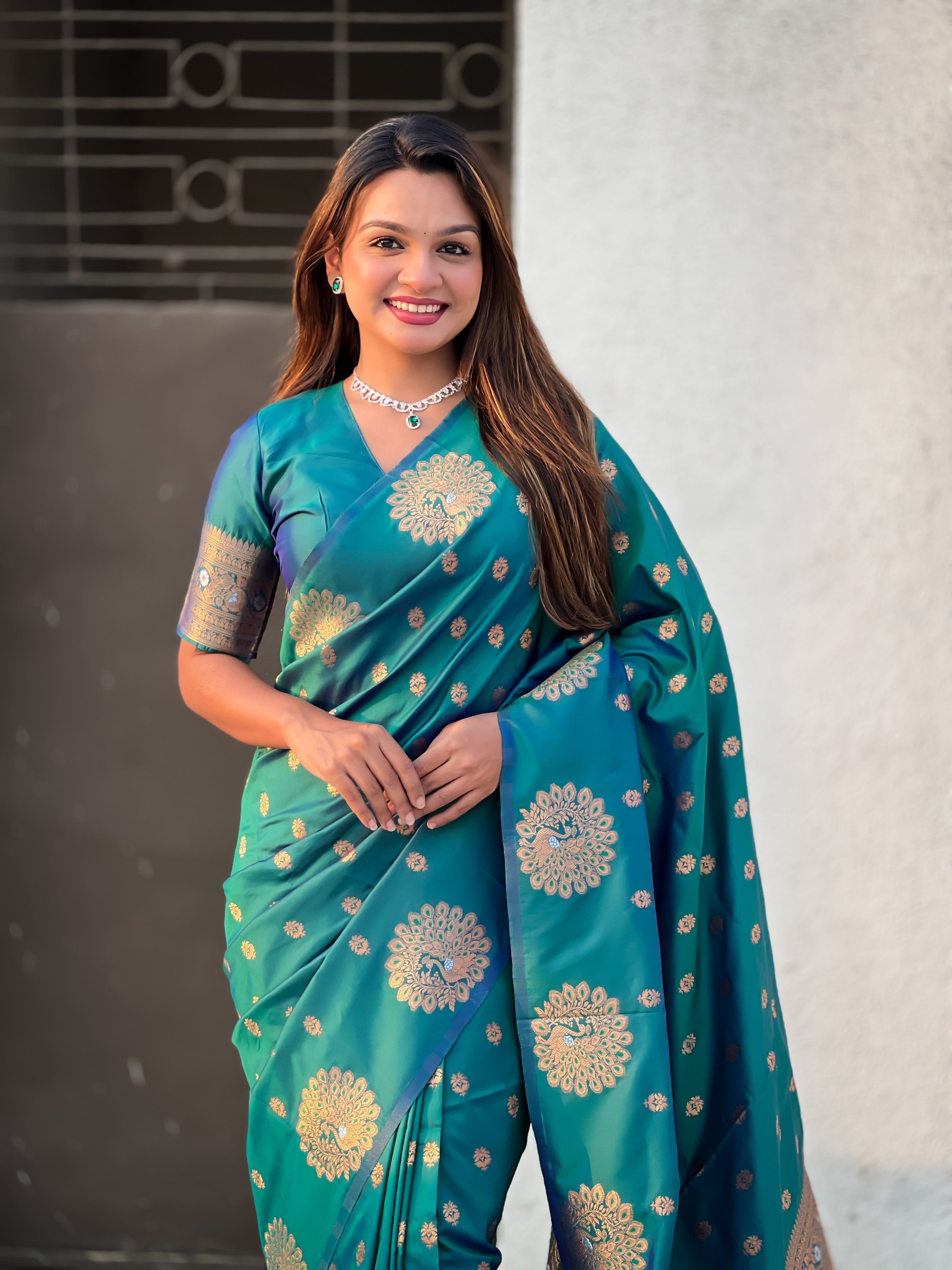 Rama Moonga Silk Woven Dual Jari Peacock Designer Heavy Festive Wear Saree