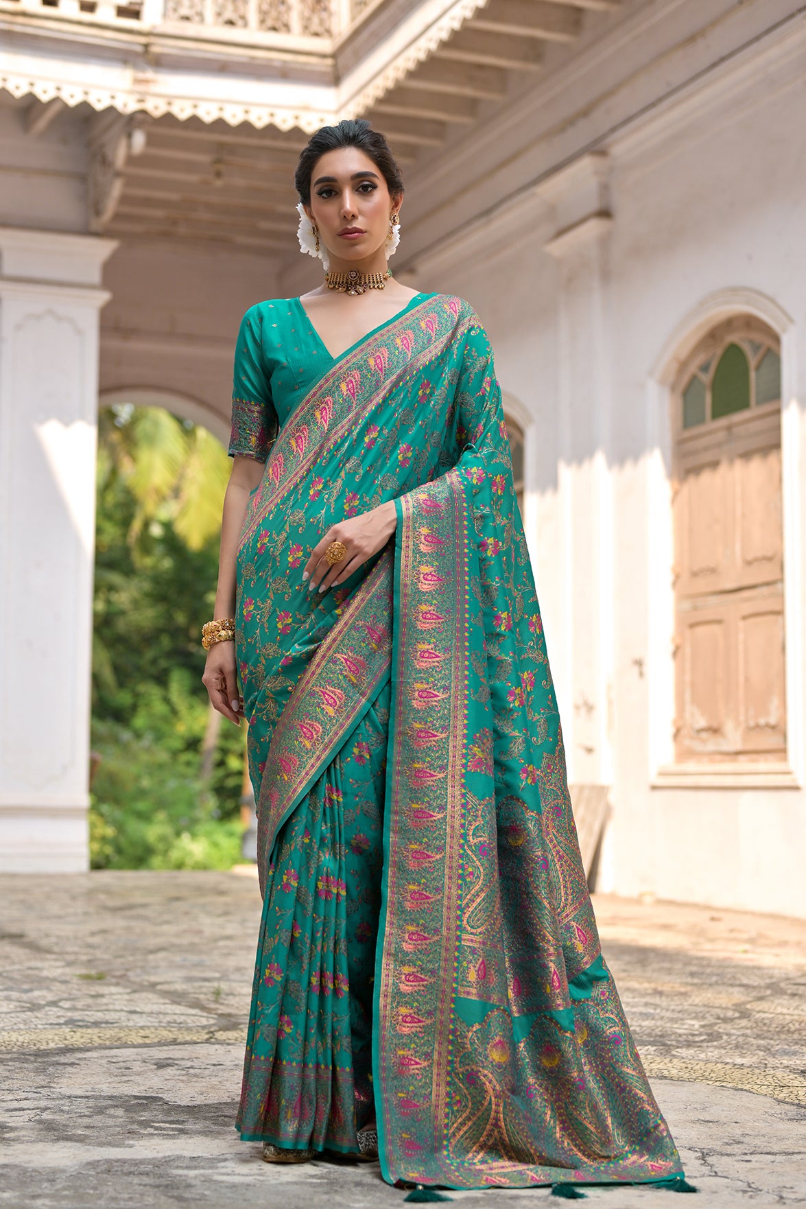 Rama Silk Saree with Thread Jal and Floral Weaves