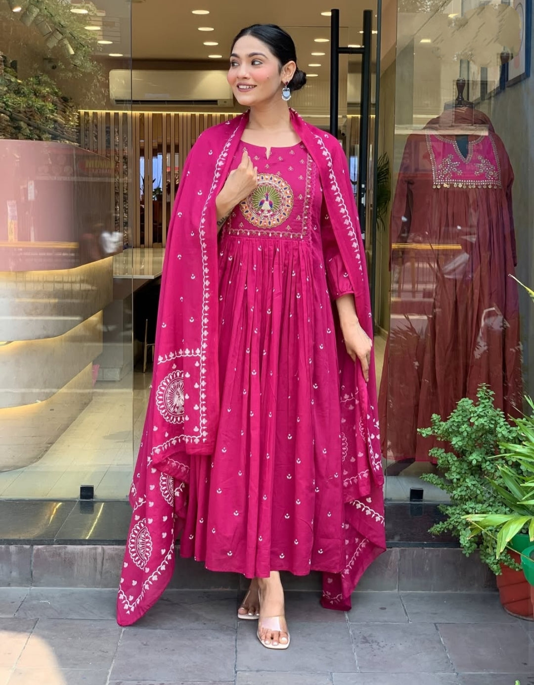 Rani Pink Cotton Kurta Pant Set With Heavy Thread Embroidery Work With Khadi Printed