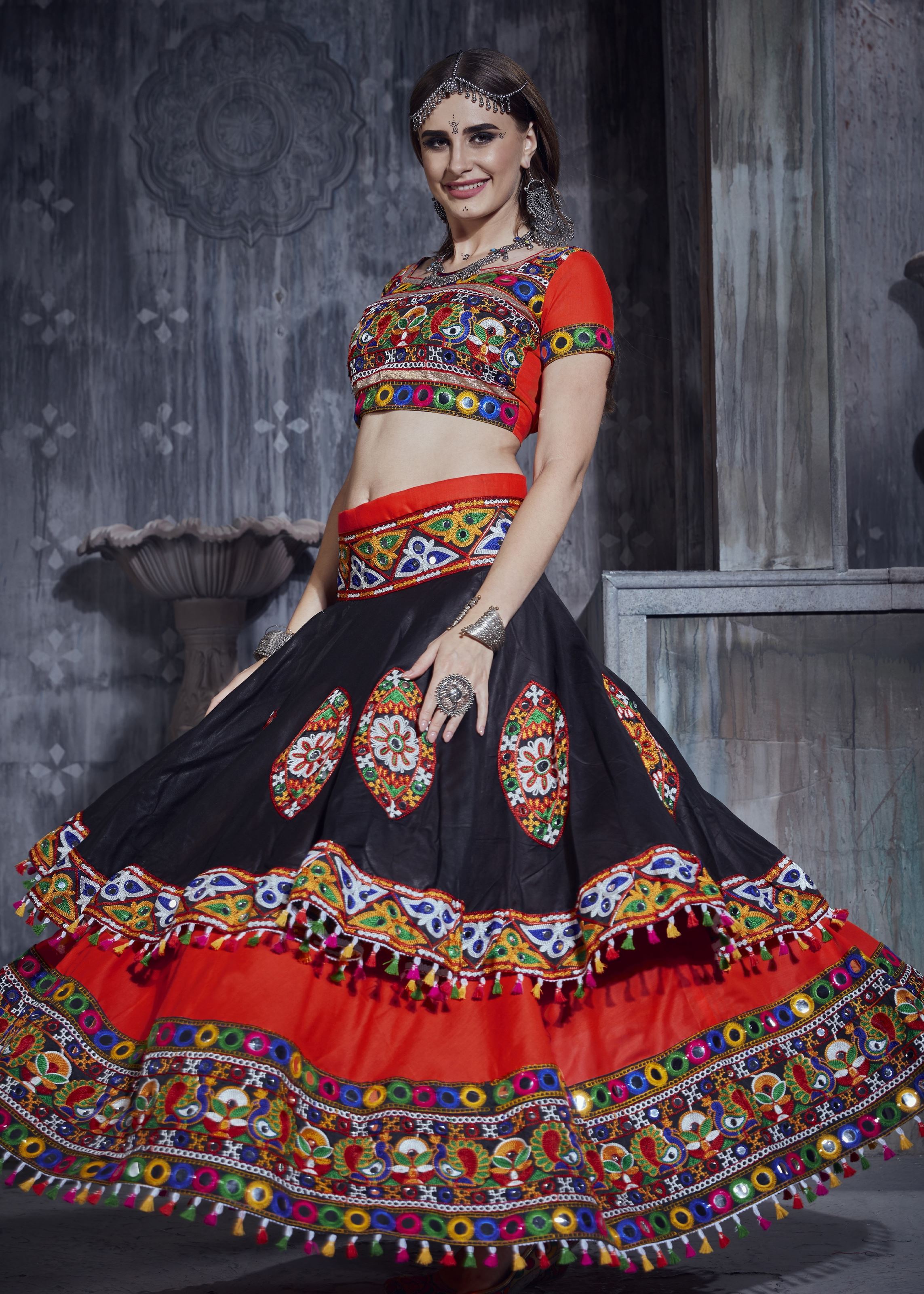 Red And Black Navratri Chaniya Choli With Gamthi Work And Lace Work With Mirror