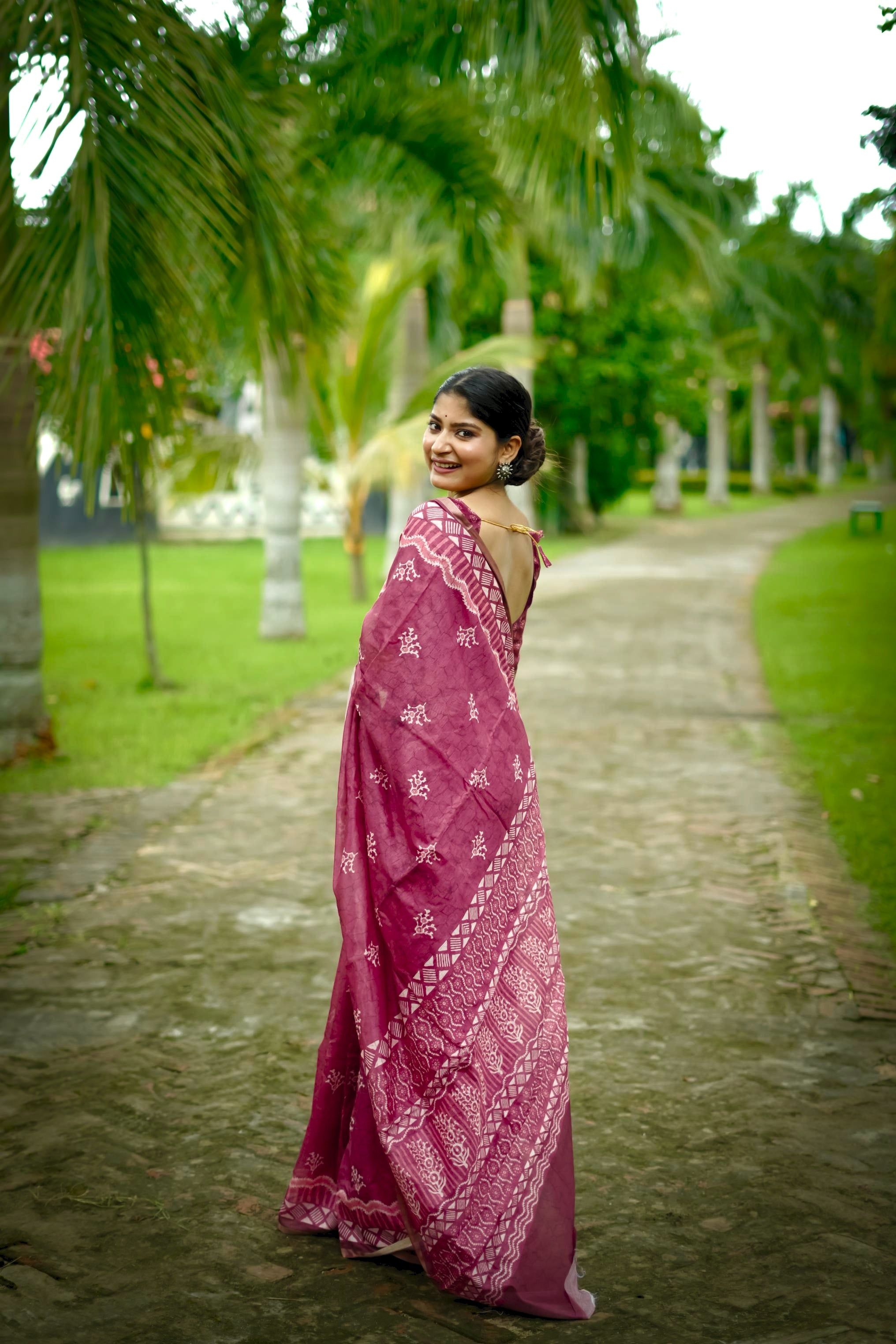 Red Beautiful Cotton Fabric Saree With Designer Digital Printed
