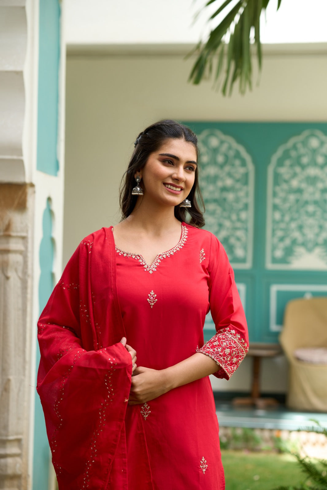 Red Chanderi Elegant Kurta Pant Set With Embroidery Work