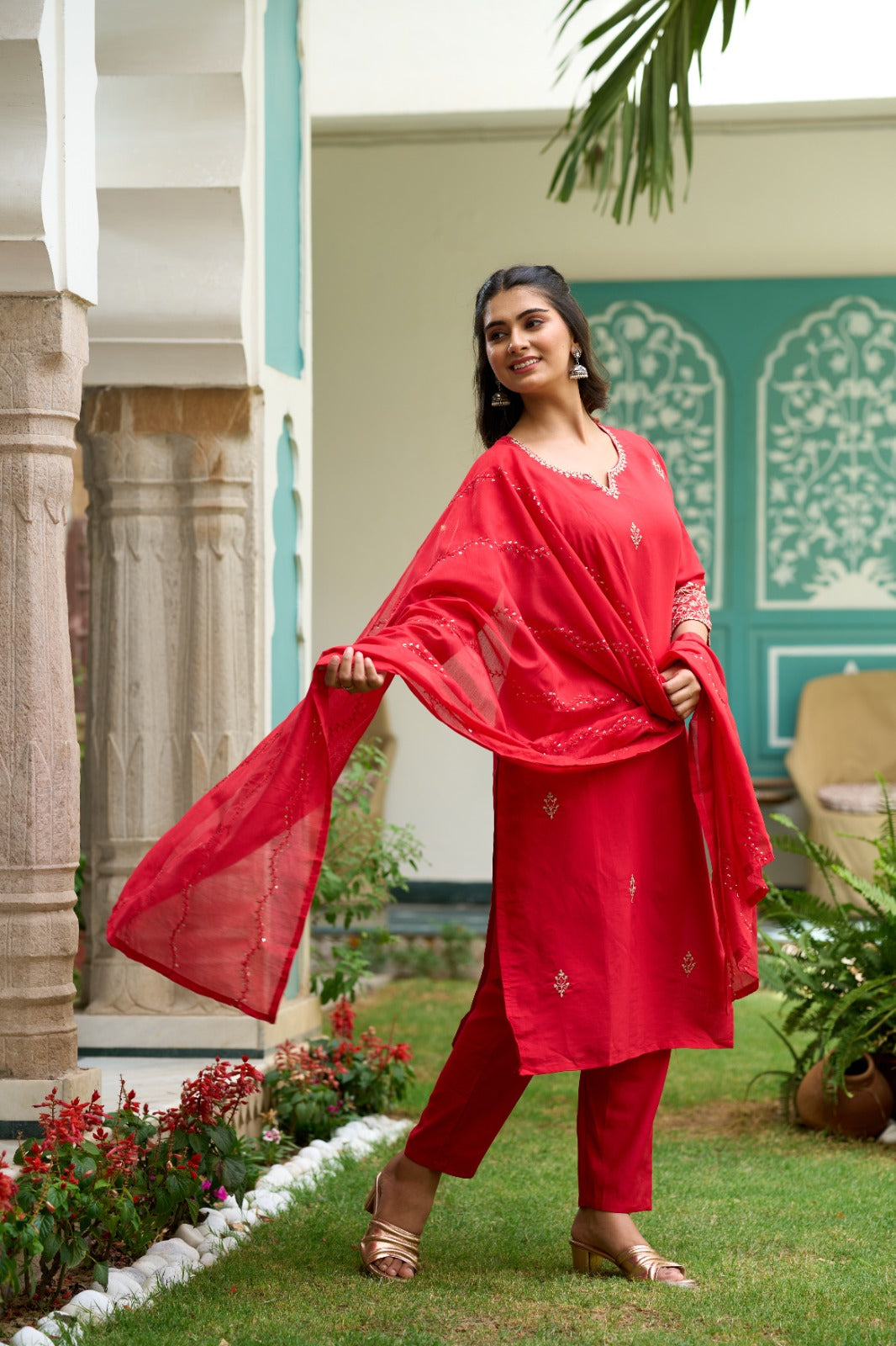 Red Chanderi Elegant Kurta Pant Set With Embroidery Work