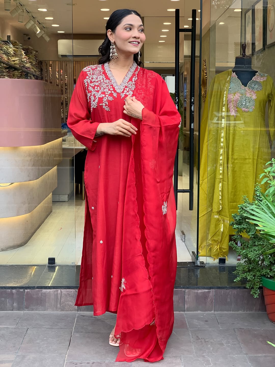Red Chanderi Kurta Pant Set With Heavy Thread Embroidery Work