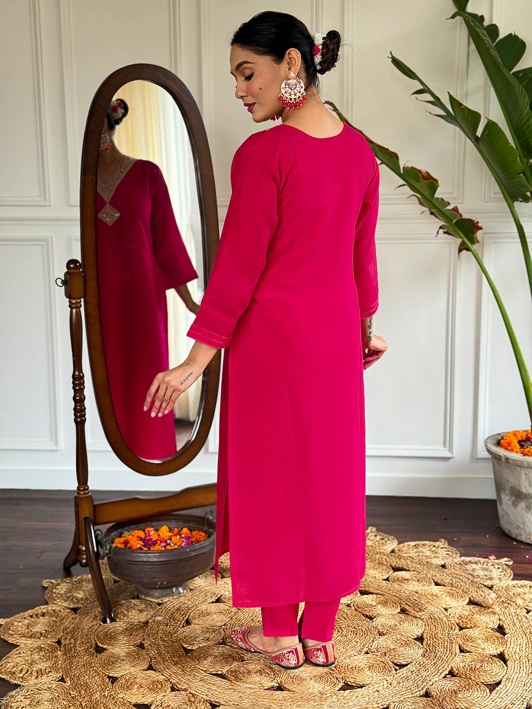 Red Chanderi Silk Elegant Kurta Pant Set With Embroidery Work