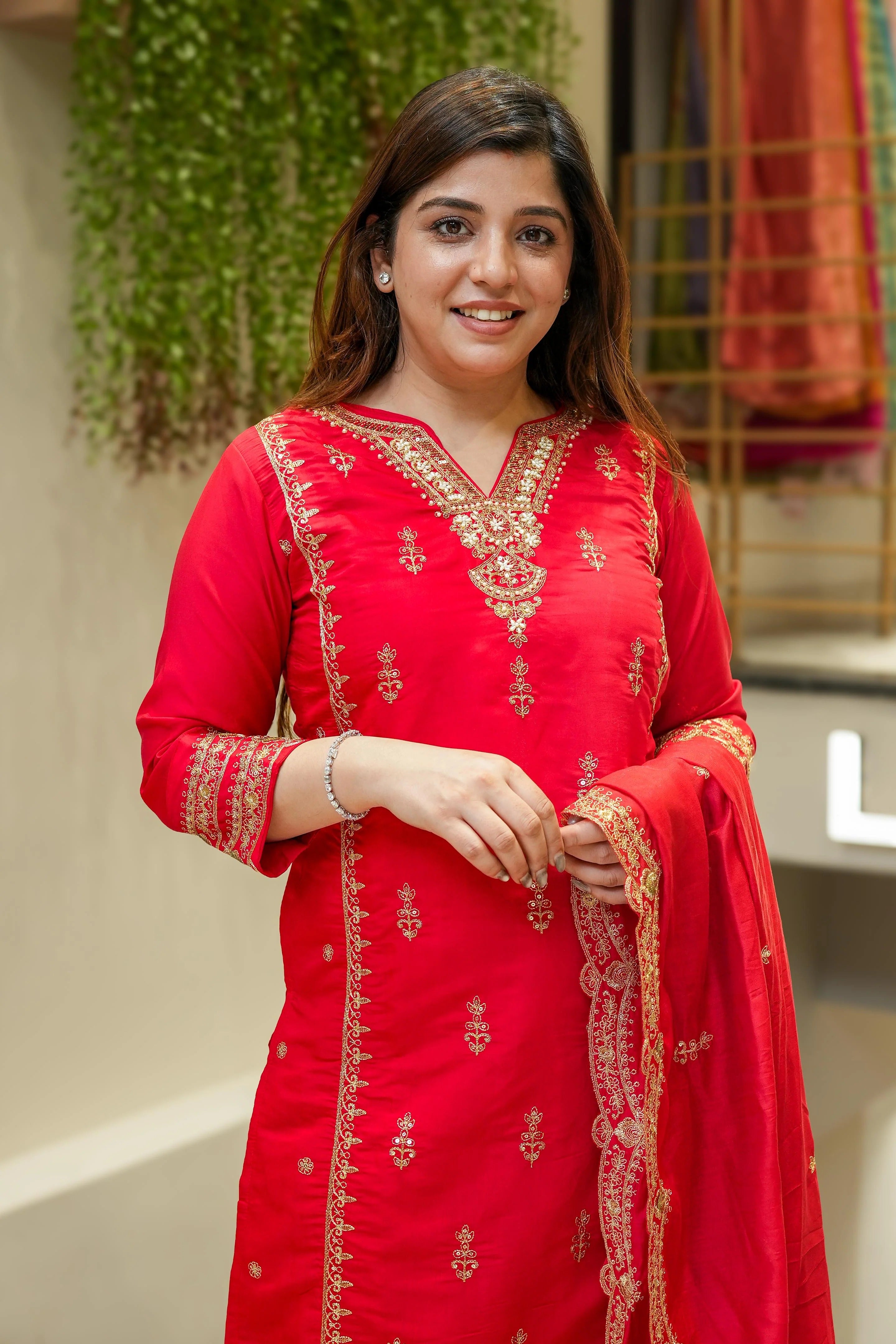 Red Chanderi Silk Kurta Pant Set With Thread Embroidered With Sequins Work