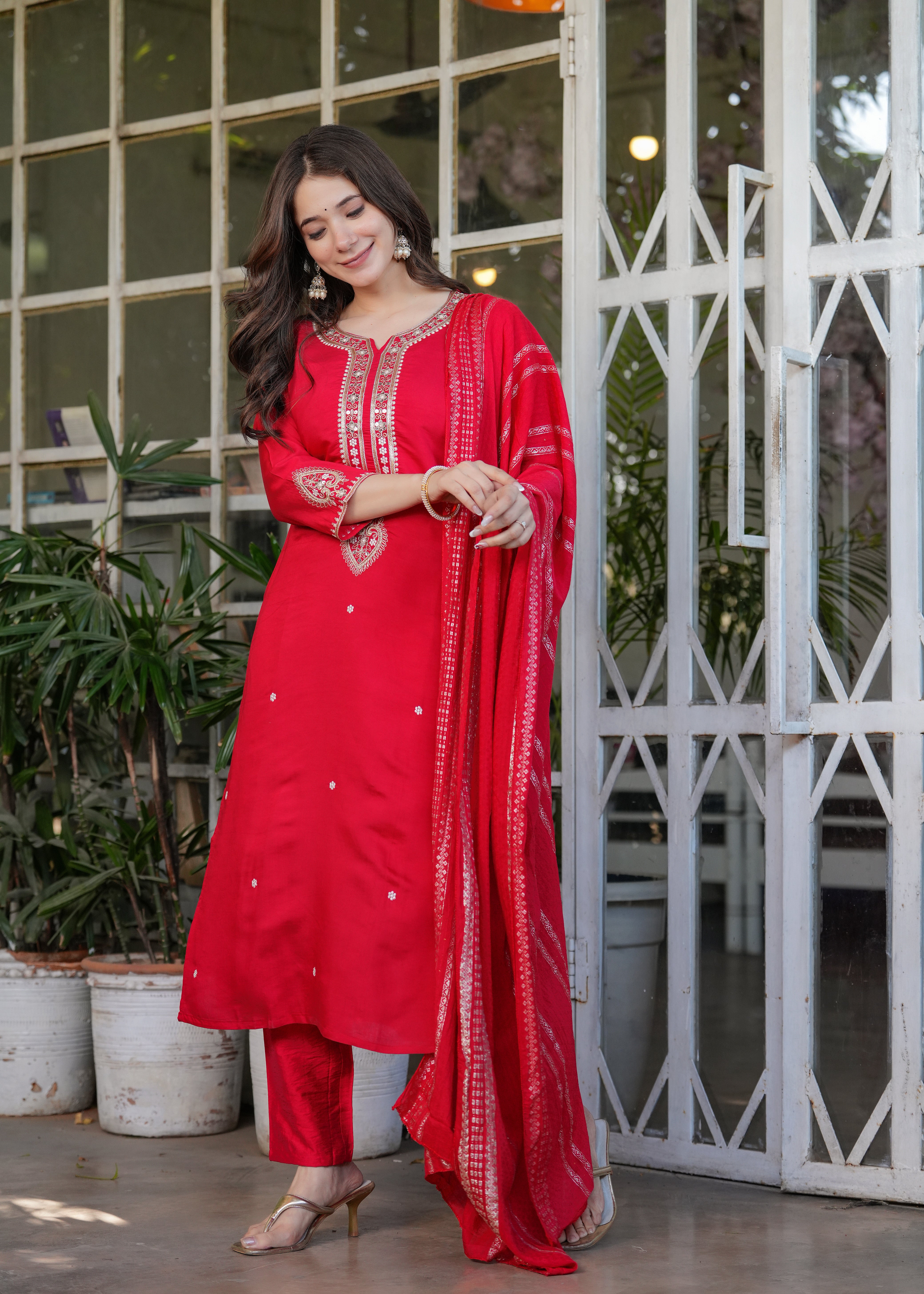 Red Chanderi Viscose Elegant Kurta Pant Set With Embroidery Work