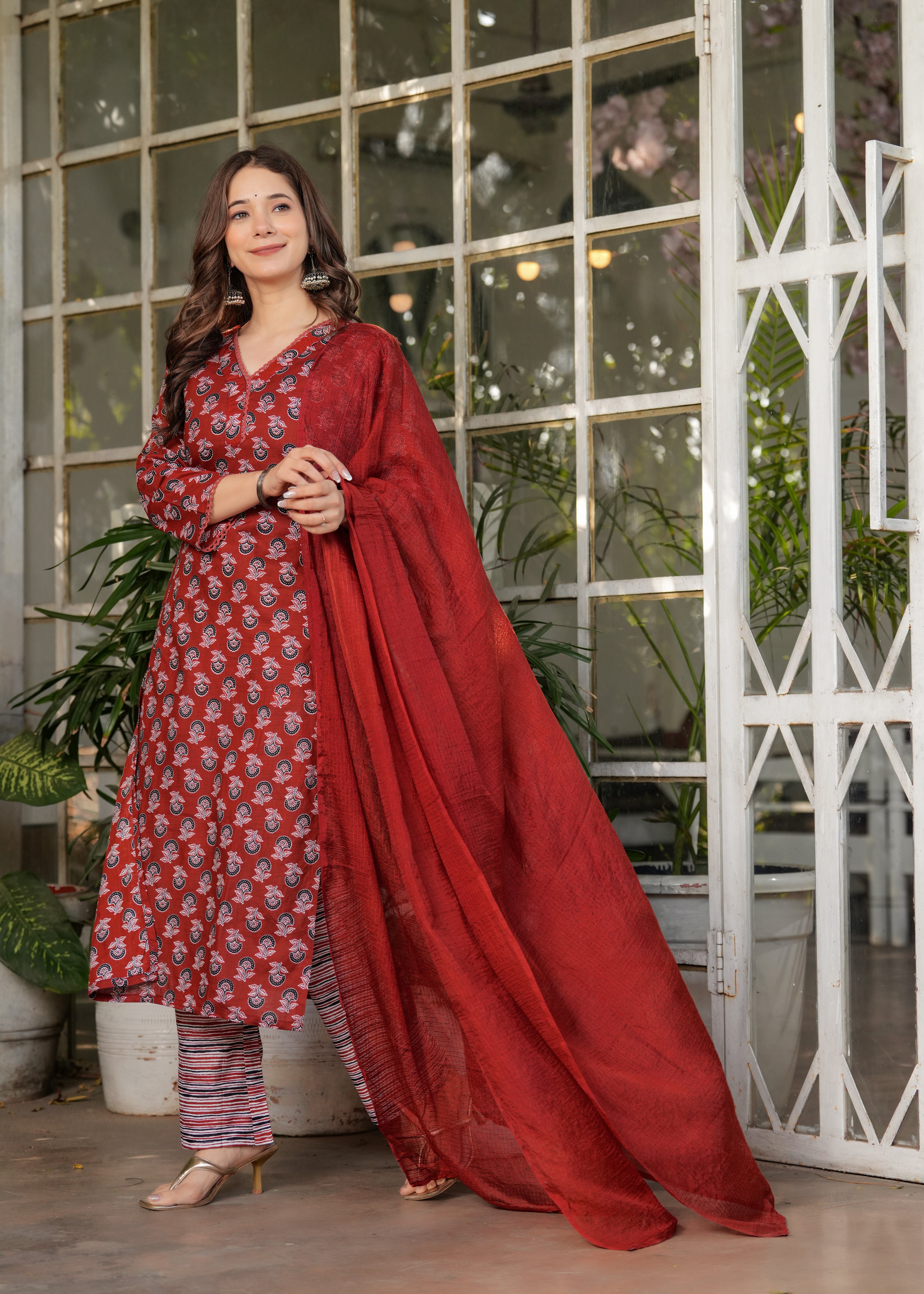 Red Cotton Elegant Kurta Pant Set With Print