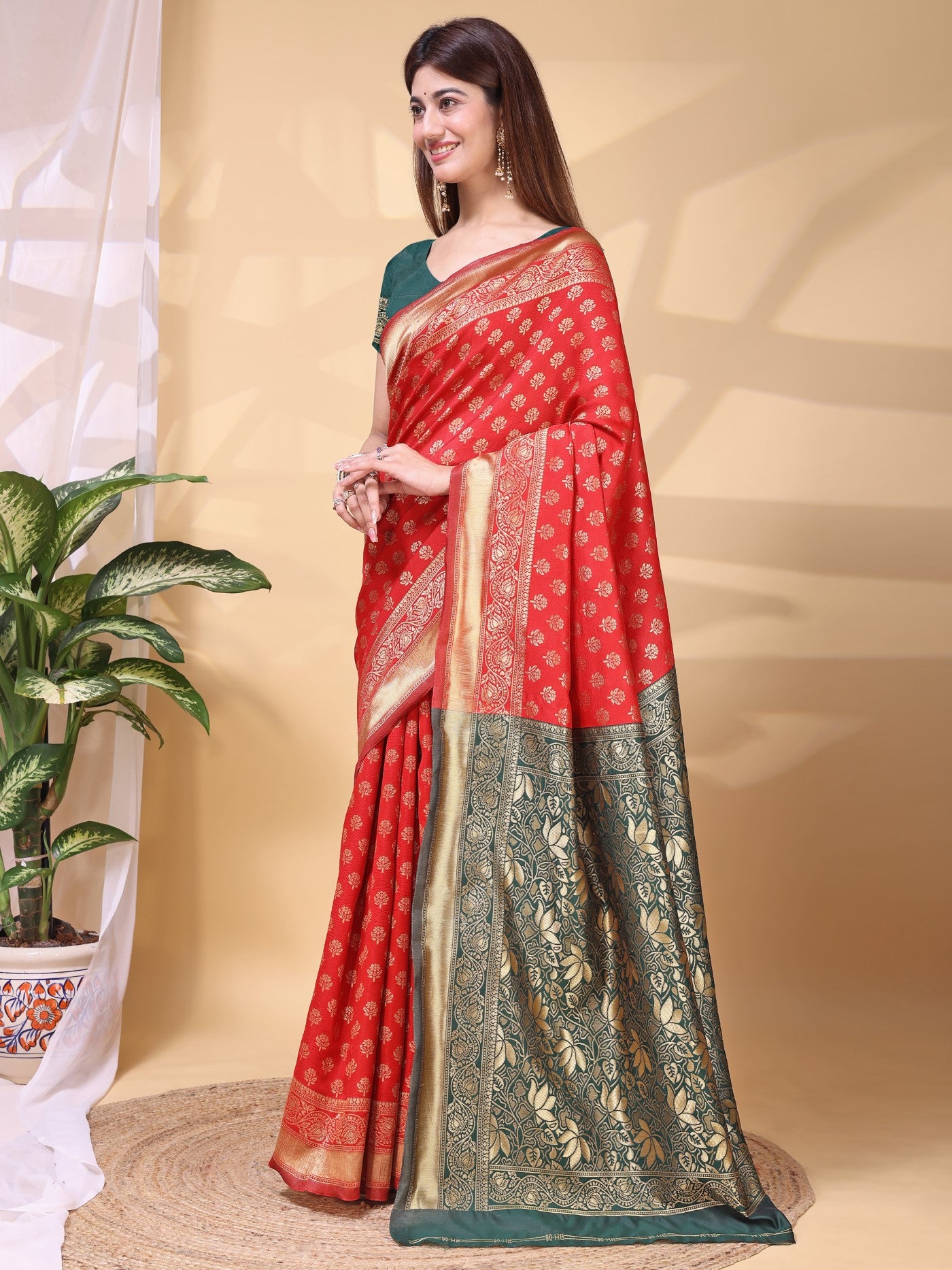 Red Lichi Silk Saree With Designer Weaving