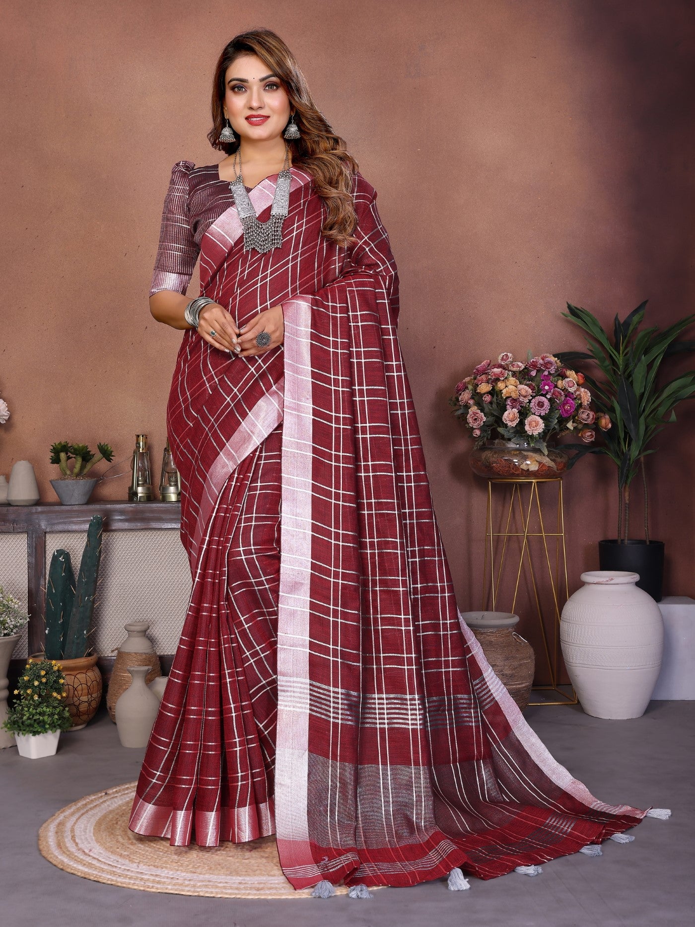 Red Linen Saree With Traditional Weaving
