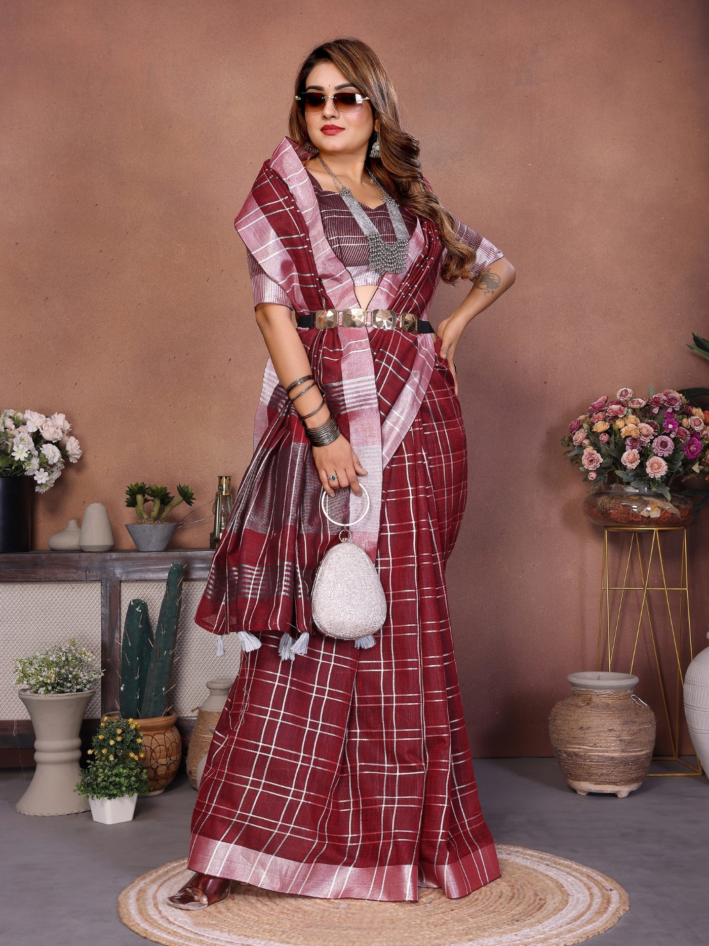 Red Linen Saree With Traditional Weaving