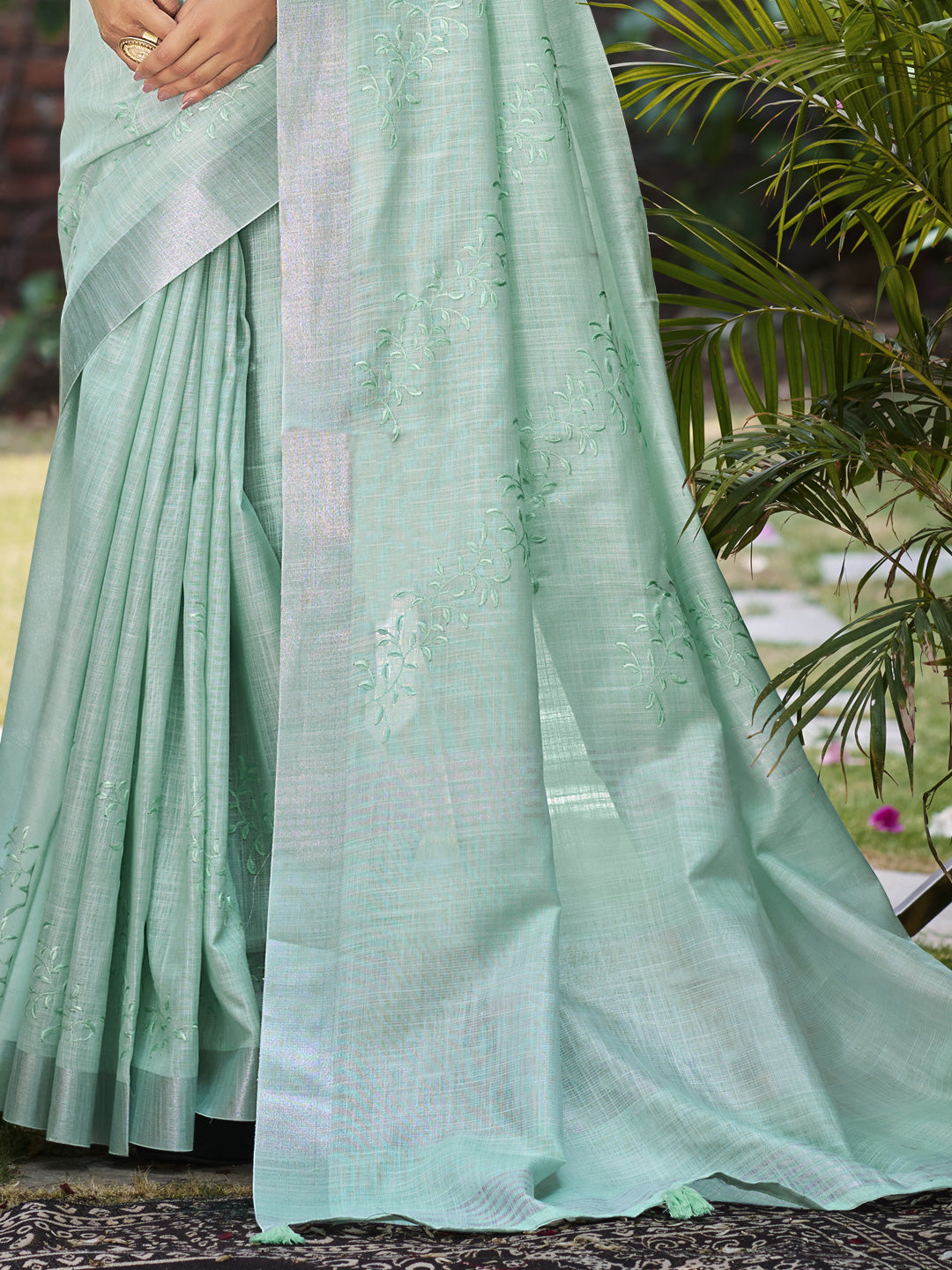 Resplendent Sea Green Linen Festival Saree for Women