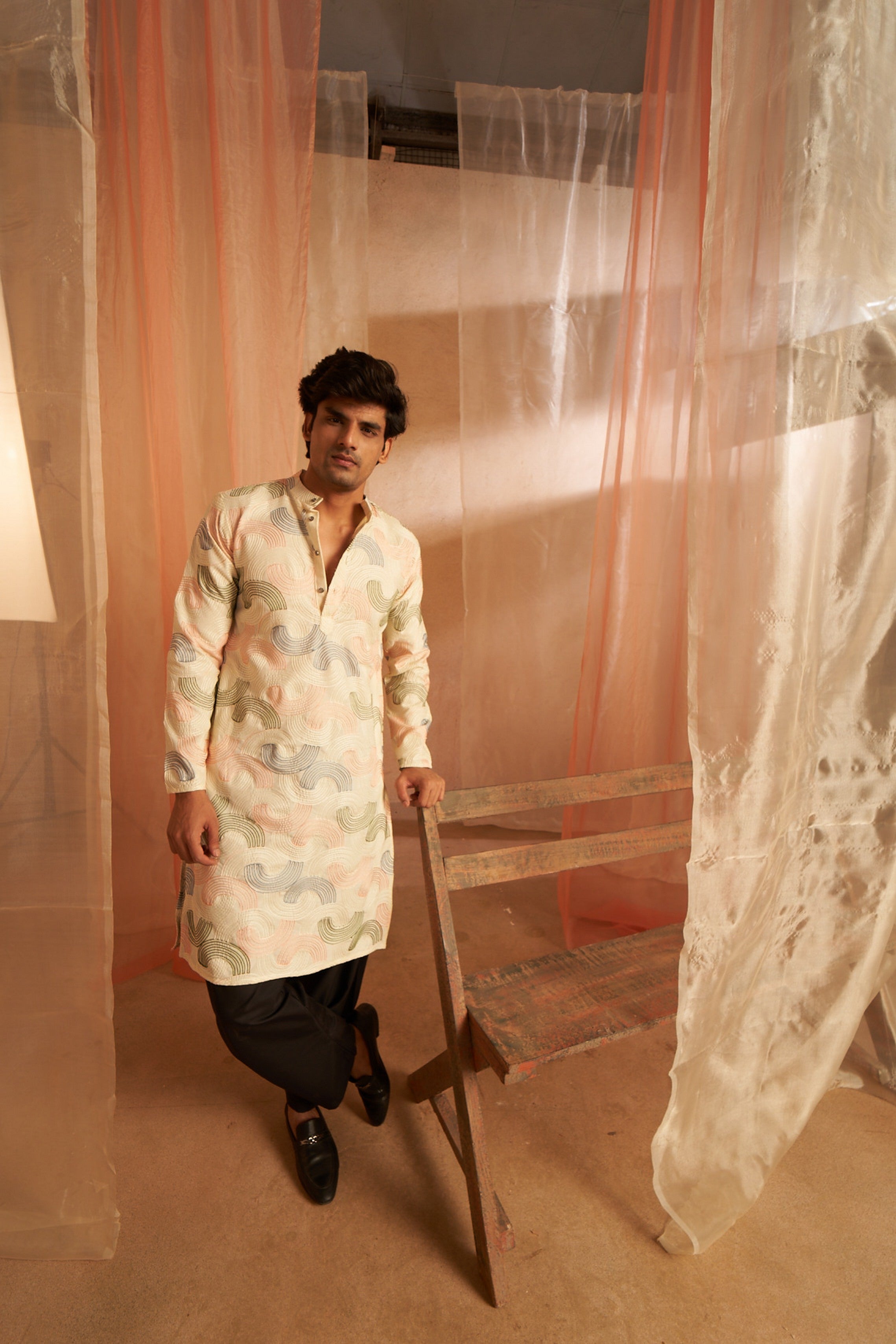 Rich Looks Cream Kurta Payjama with Embroidery – Subtle and Classy