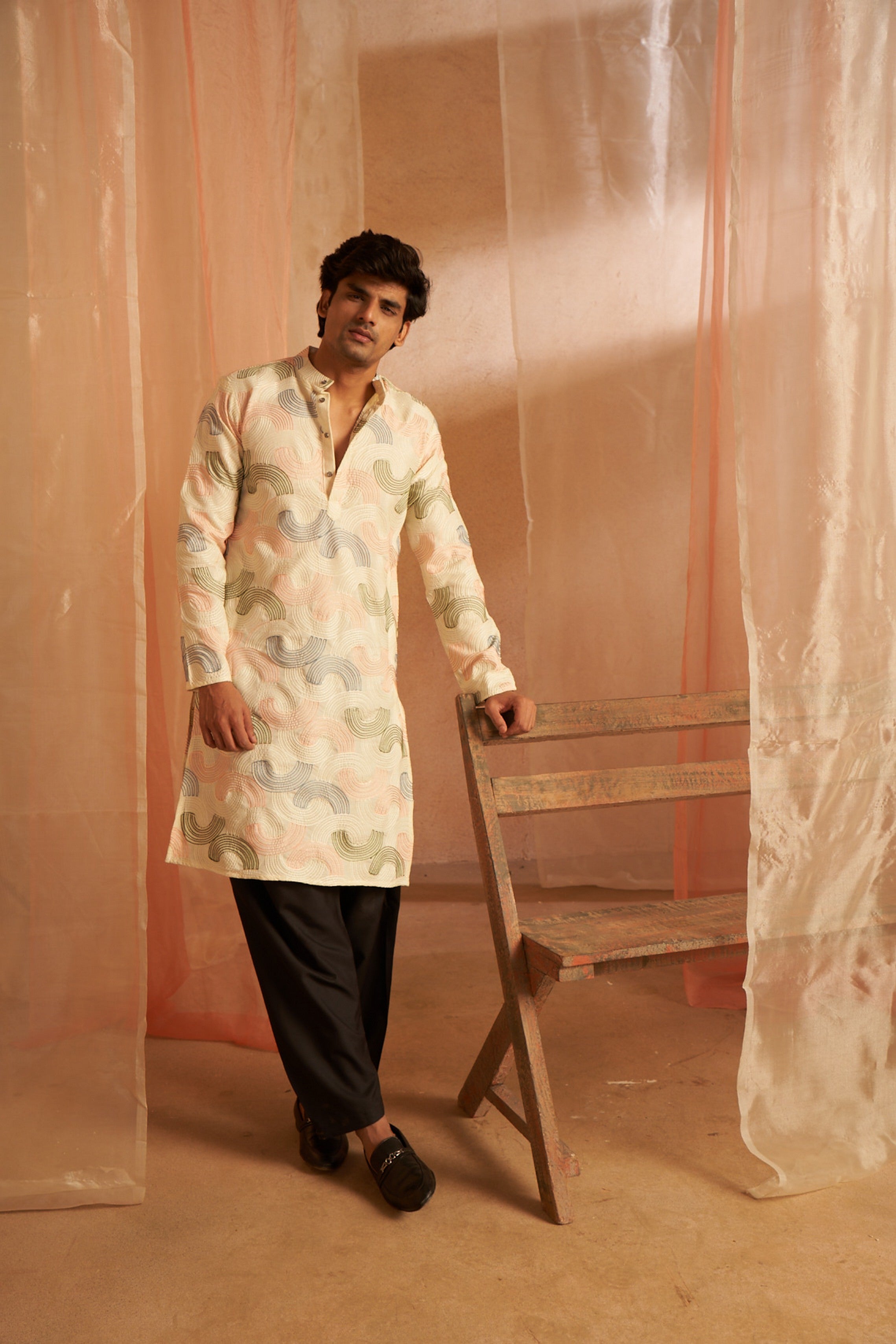 Rich Looks Cream Kurta Payjama with Embroidery – Subtle and Classy