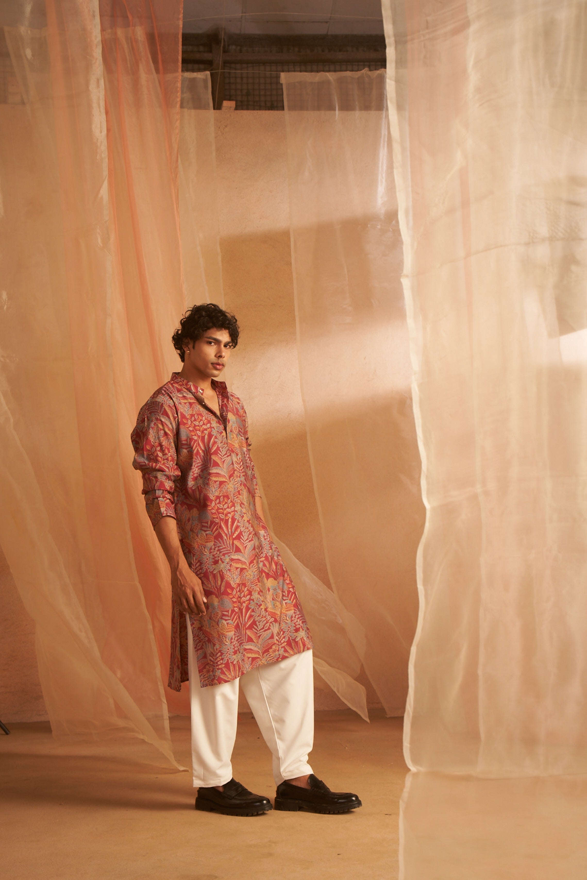 Rich Looks Pink Kurta Payjama with Designer Print – Subtle Festive Look