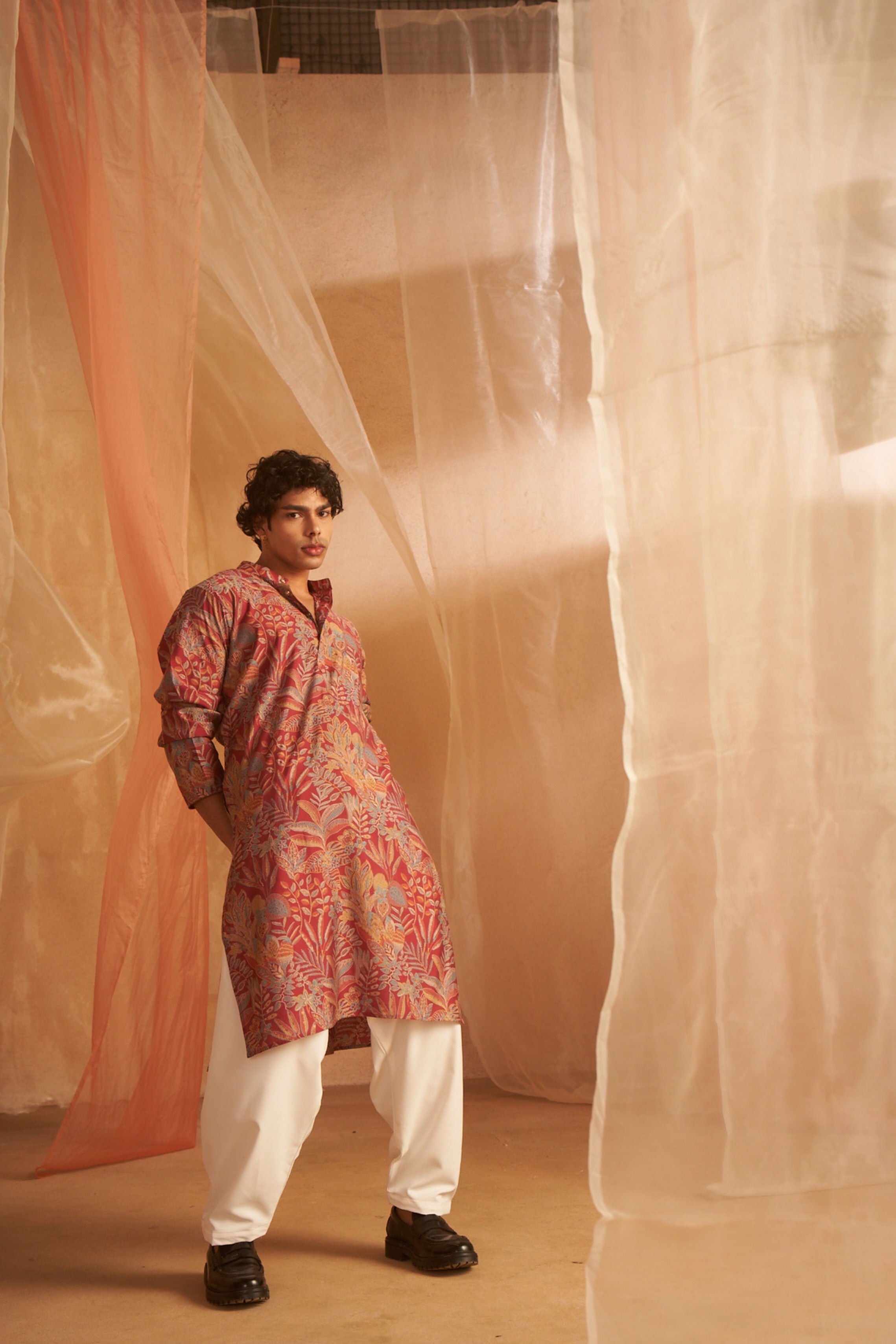 Rich Looks Pink Kurta Payjama with Designer Print – Subtle Festive Look