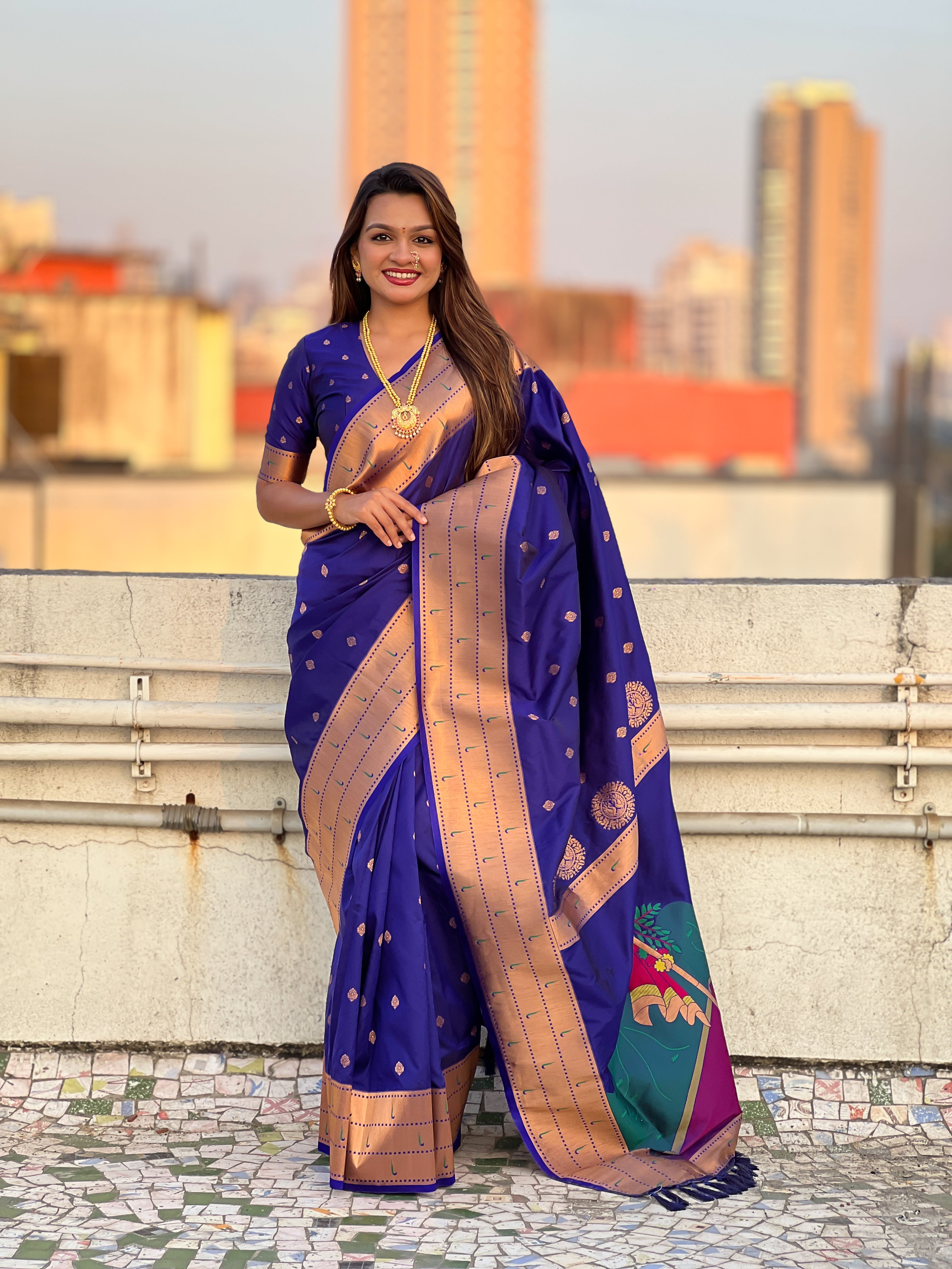 Royal Blue Soft Silk Weaving Figure Pallu Designer Ceremonial Saree